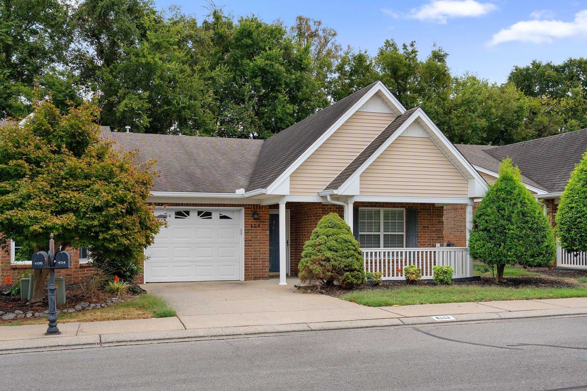 404 Forest Glen Circle