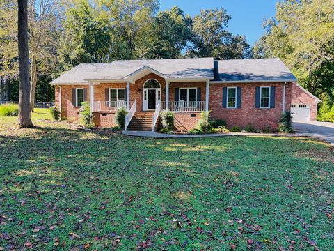 320 Spring Valley Dr Cottontown TN 37048
