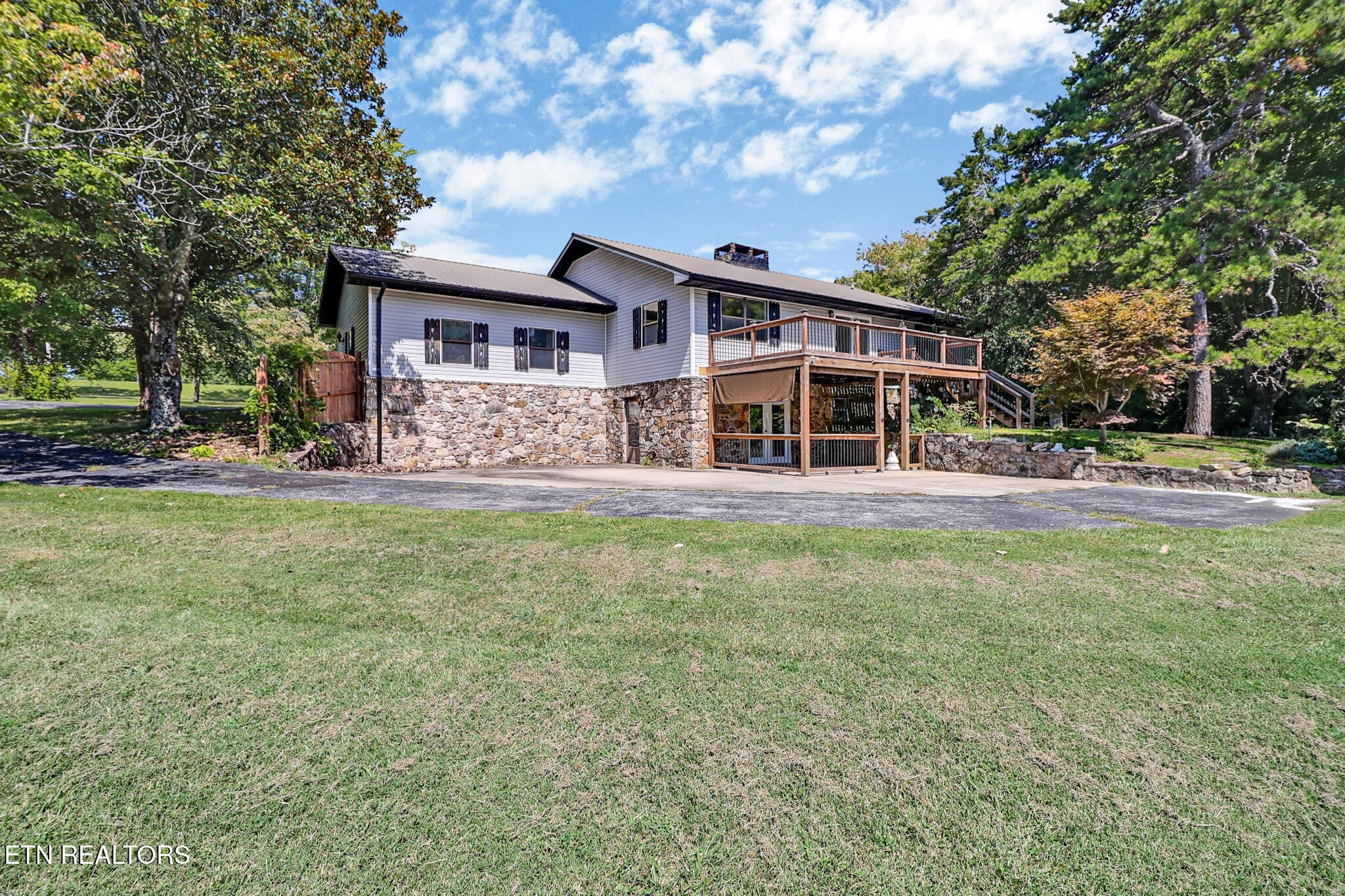5651 S York Hwy