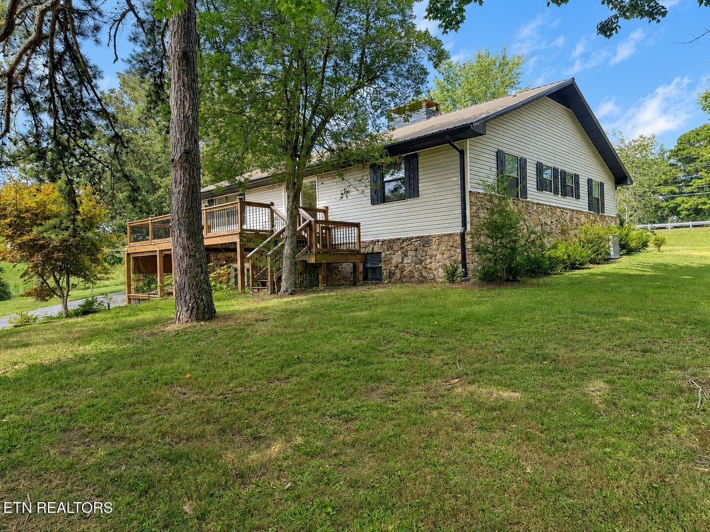 5651 S York Hwy