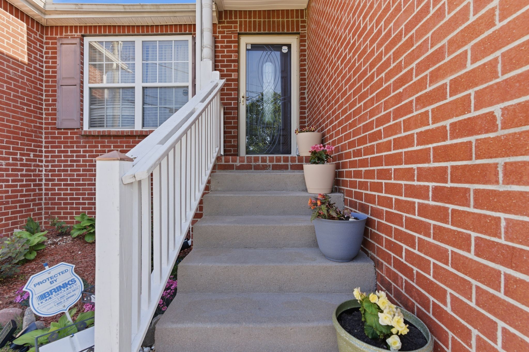 3541 Mount View Ridge Dr