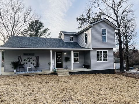 204 E Berkley Cir Lewisburg TN 37091