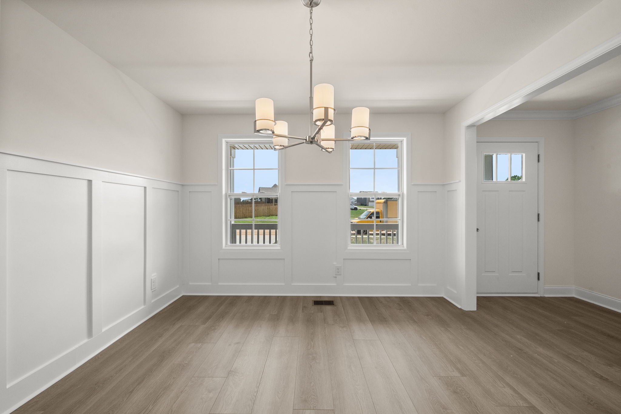 1245 Elizabeth Lane