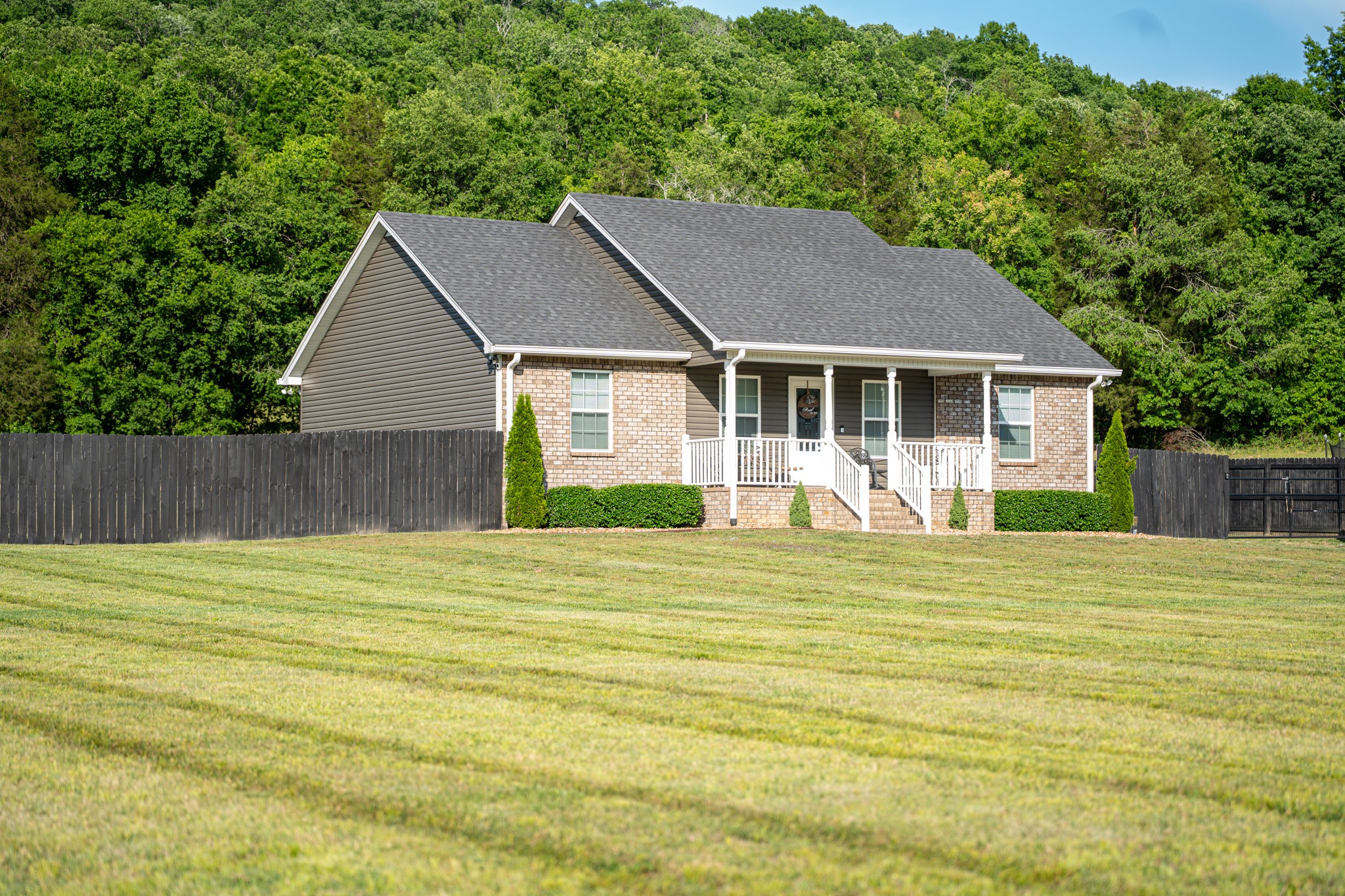 494 Rogues Fork Rd