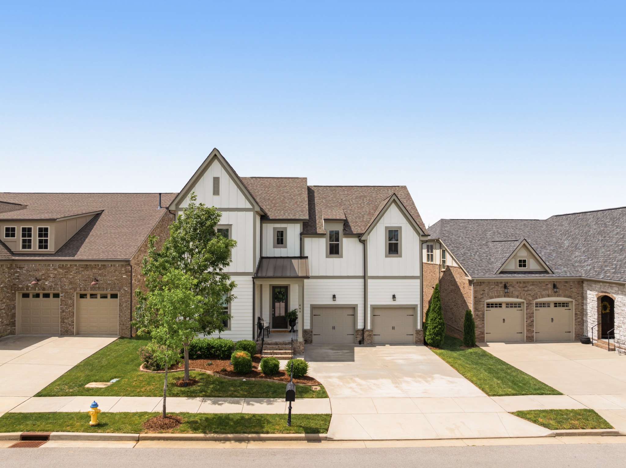 449 River Bluff Dr