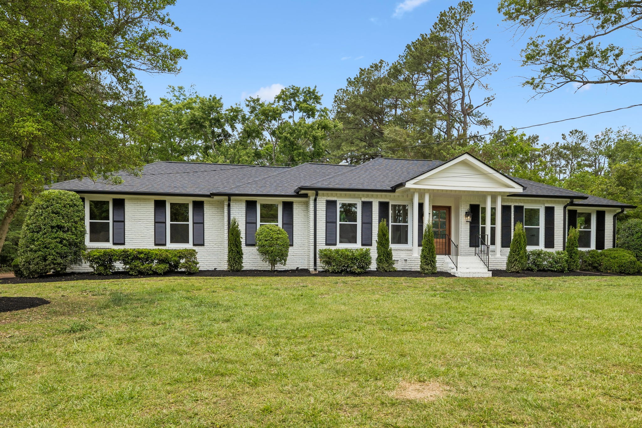 1505 Lipscomb Dr