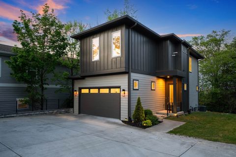 Photo of 98B Oceola Ave, Nashville, TN 37209 (MLS # 3168263)