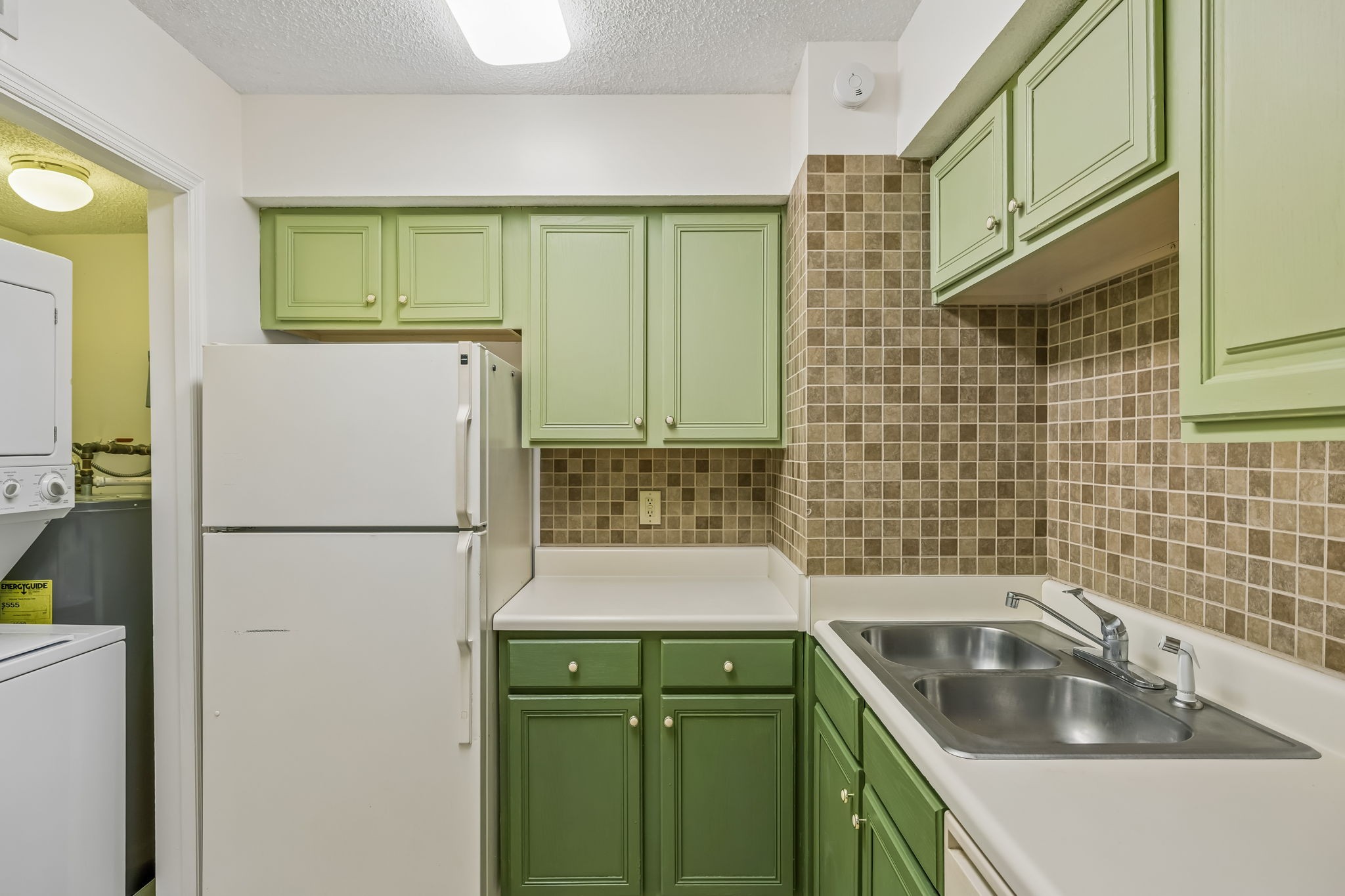2325 Elliston Pl 401