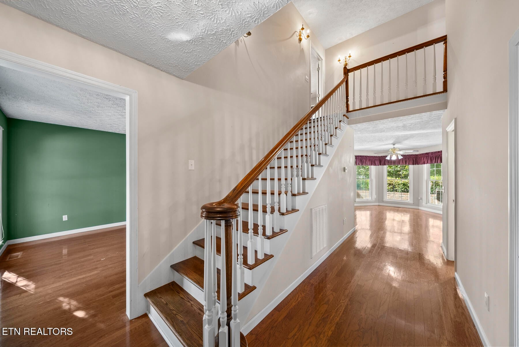 1003 Kaw Circle