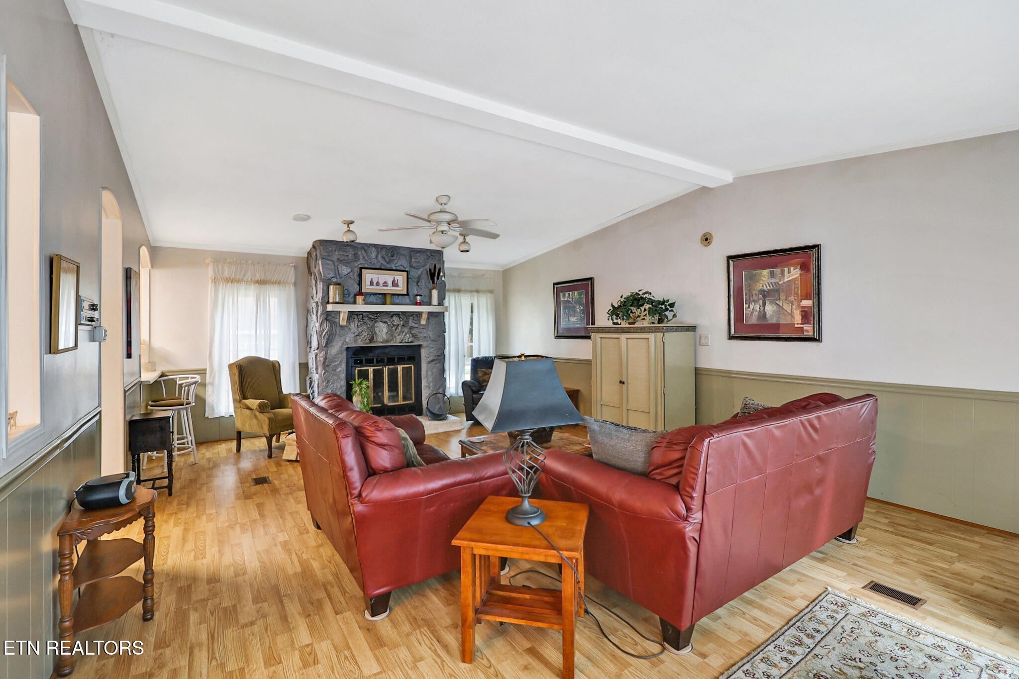 313 Rugby Rd