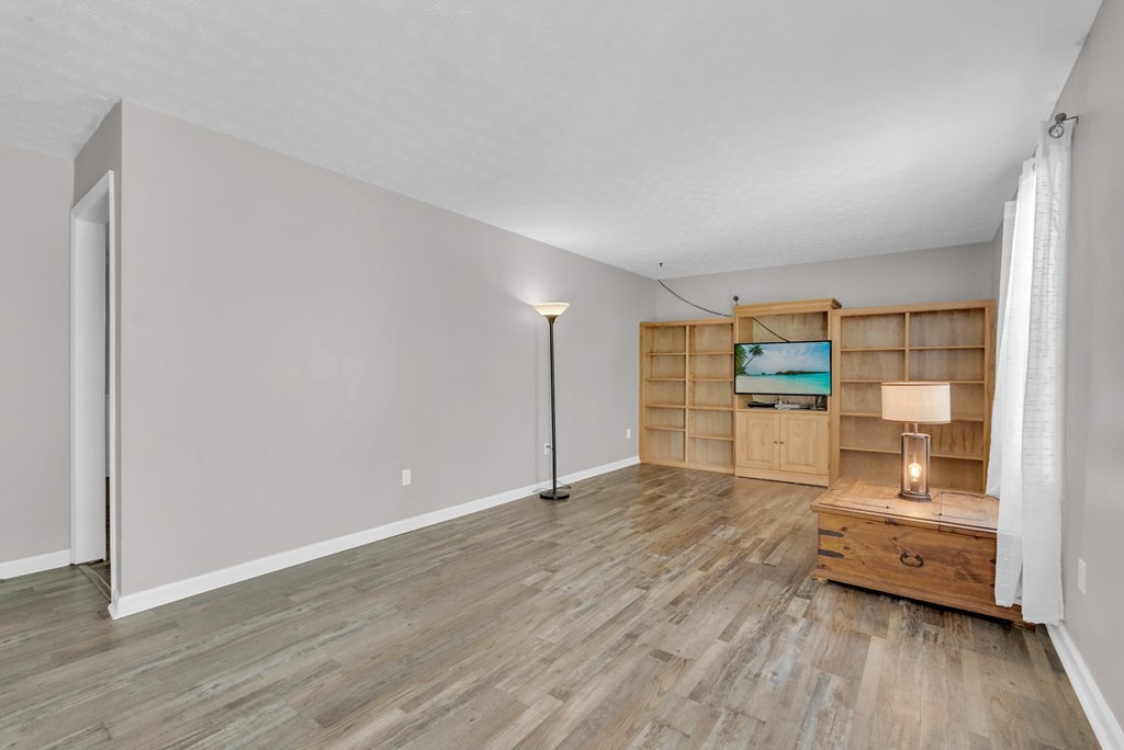 132 Judd Ln