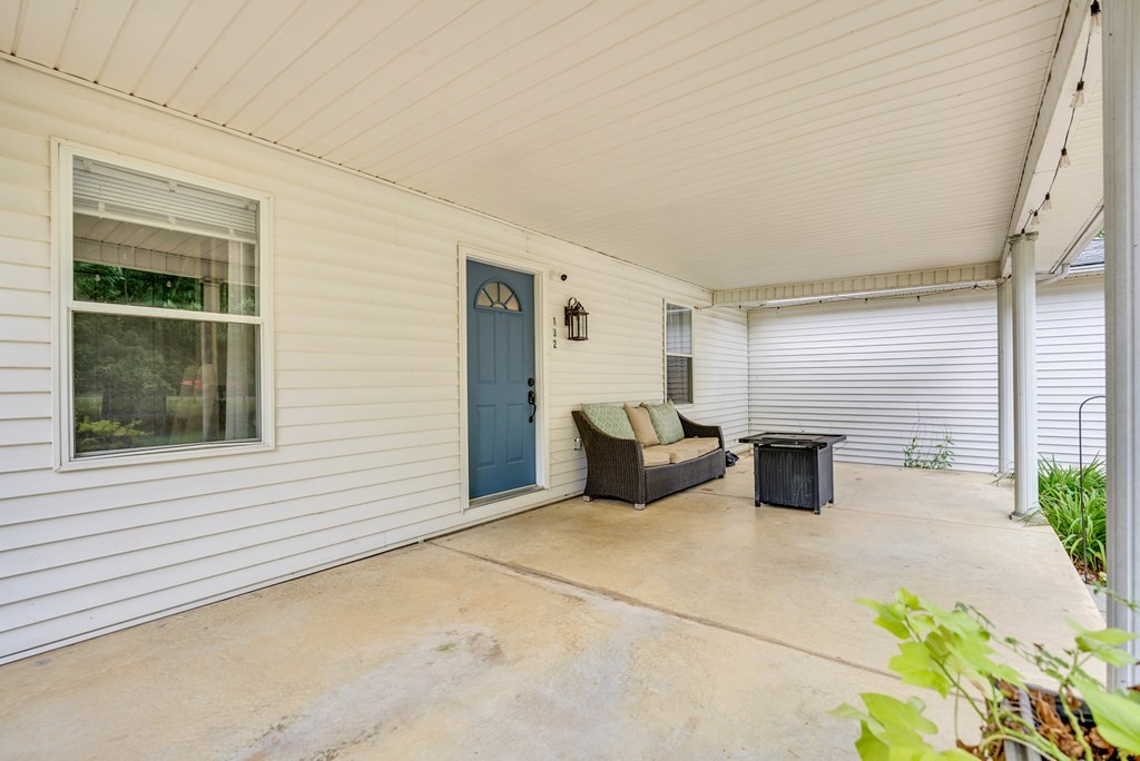 132 Judd Ln