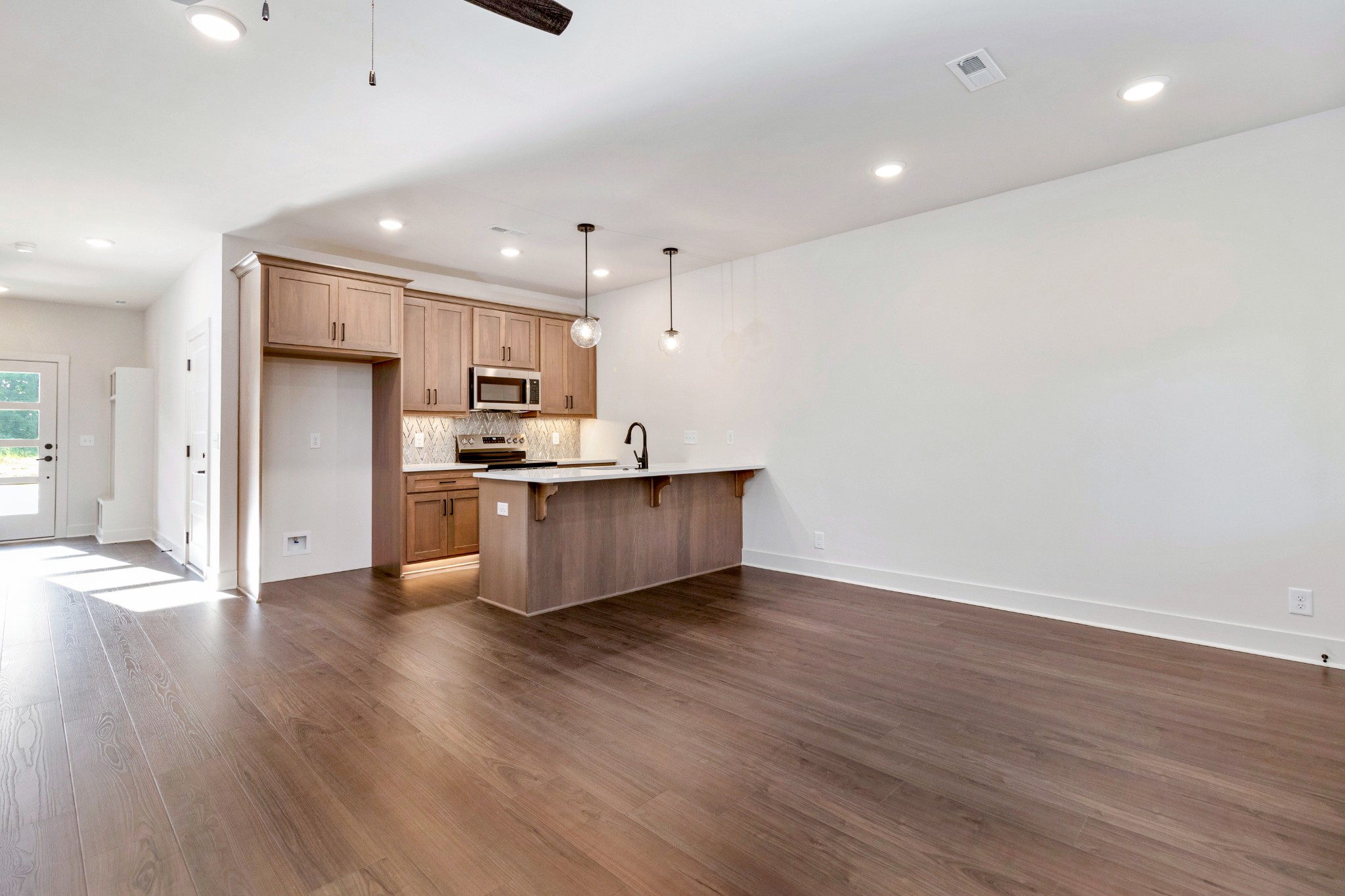 13 Holland Park West