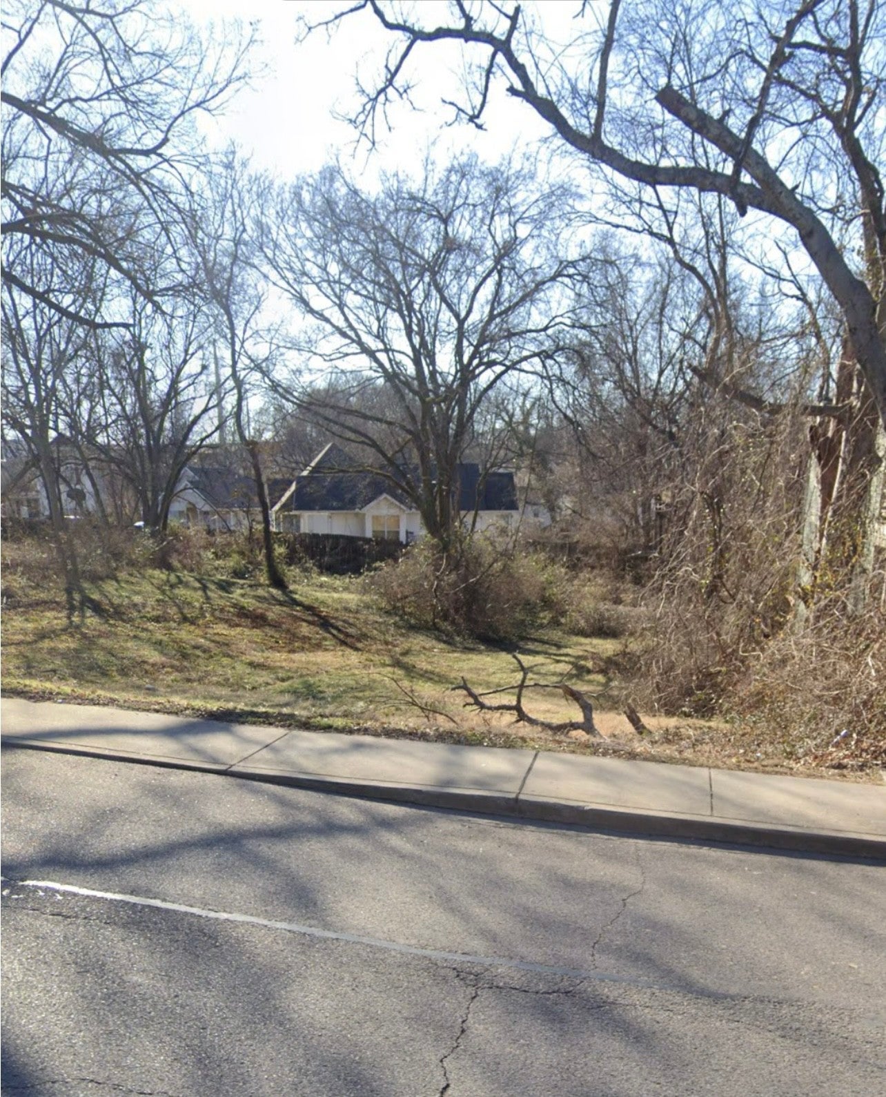 listing at 917 40th Ave N, Nashville