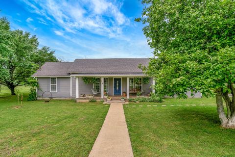 2620 Martha Leeville Rd Lebanon TN 37090