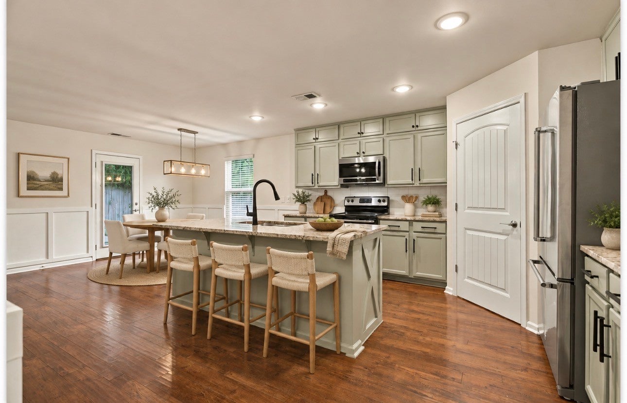 1240 Oxford Village Cv