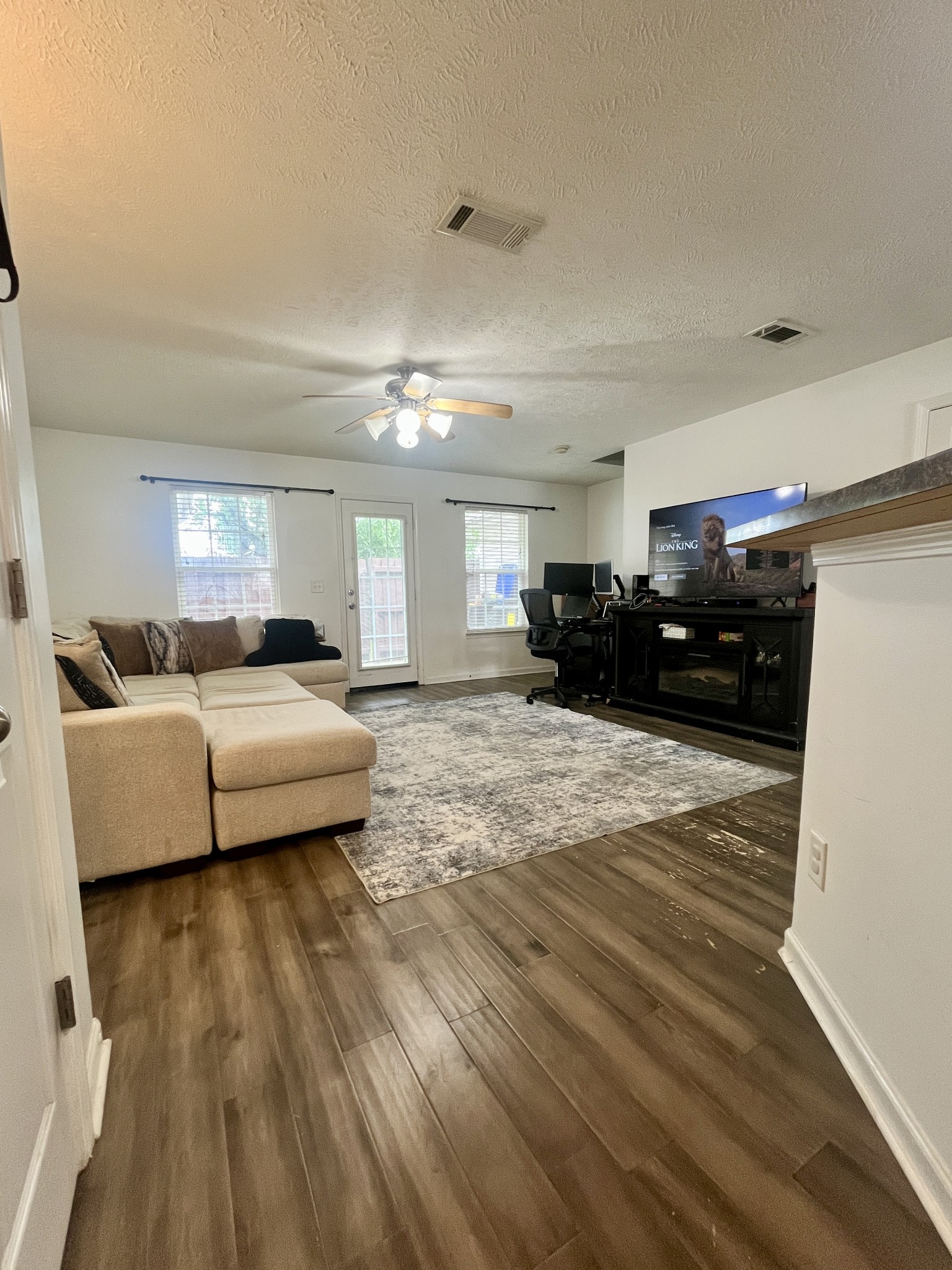 4052 George Buchanan Dr