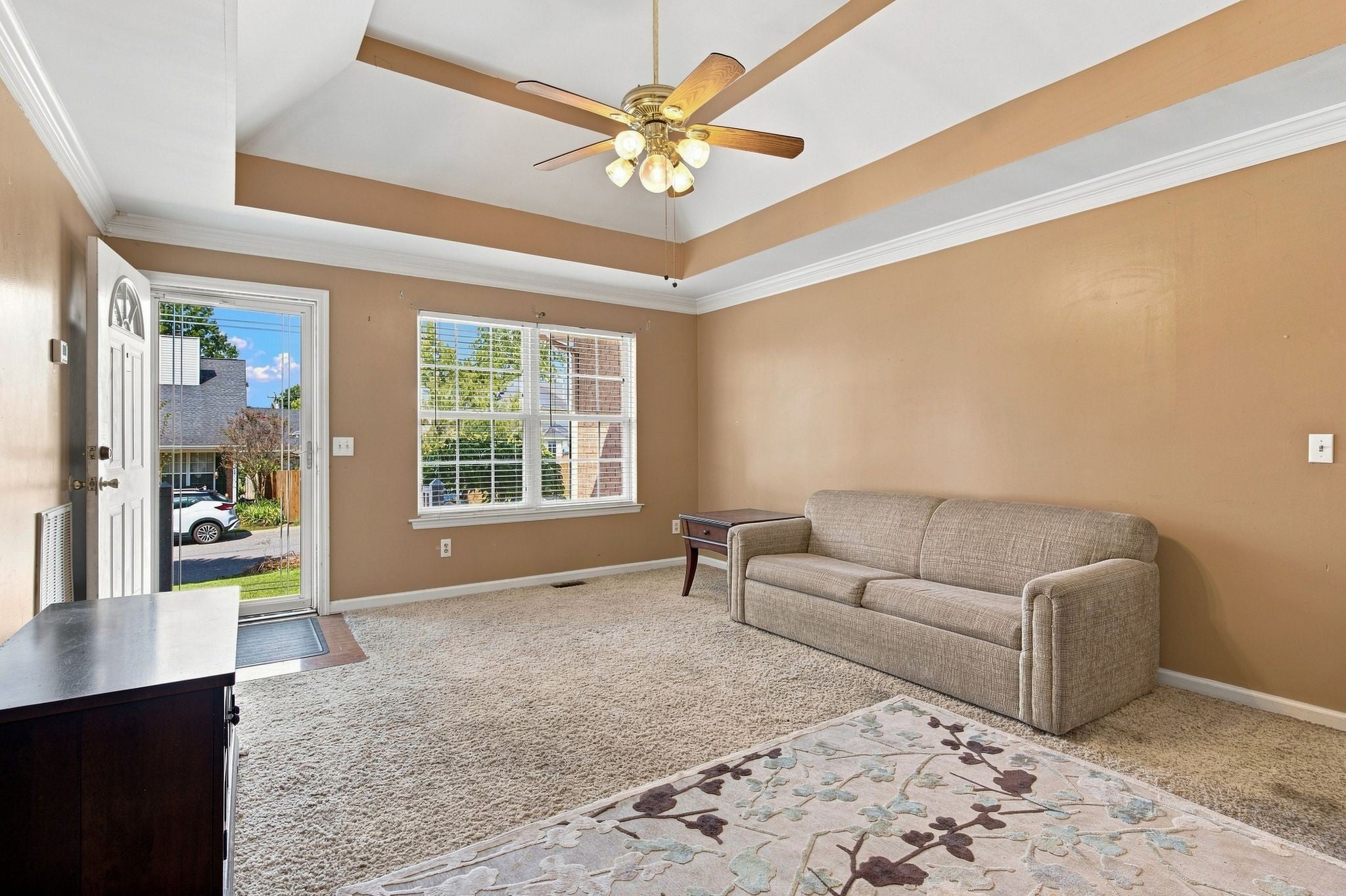 105 Clovercrest Dr