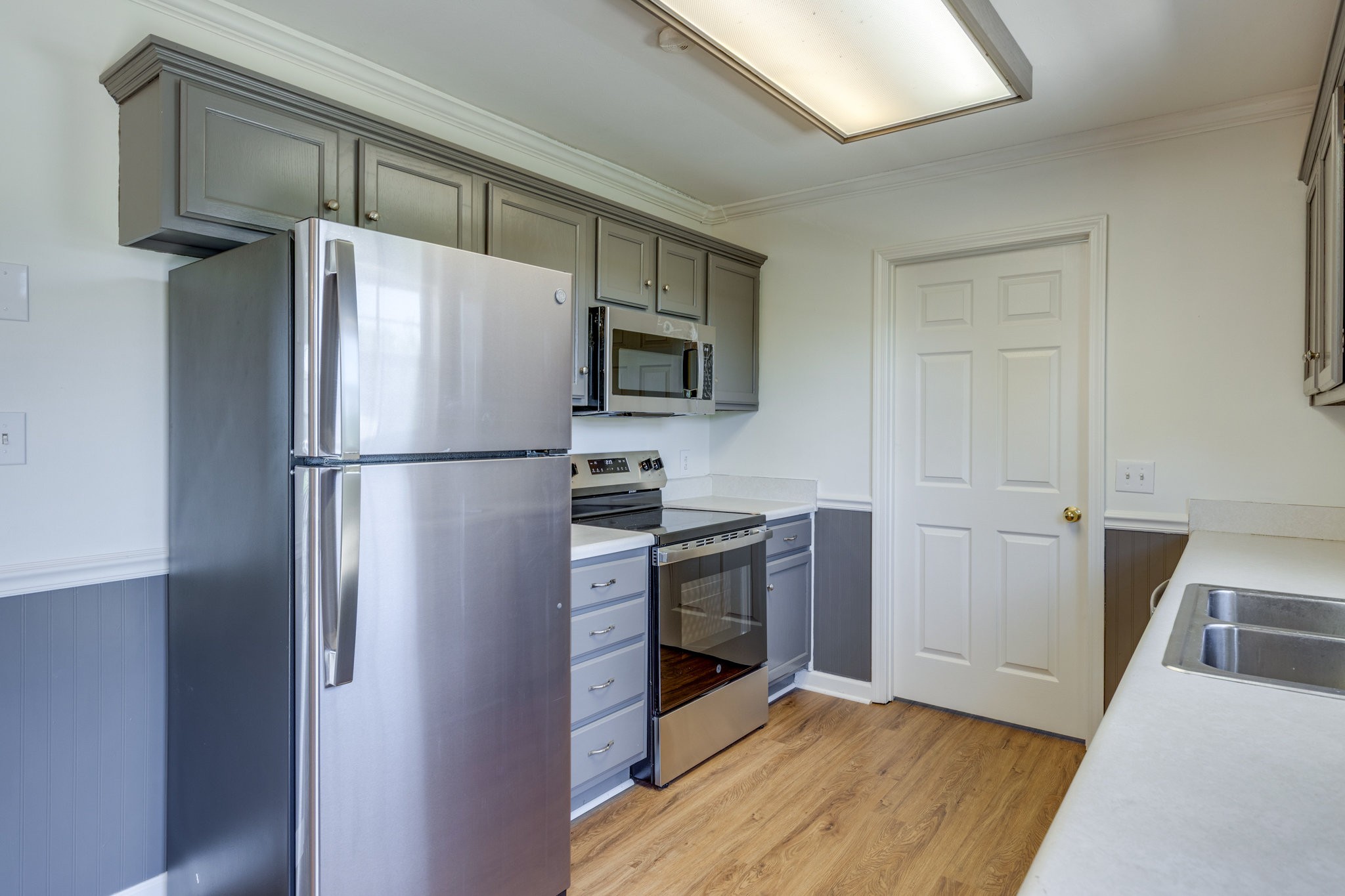 2109 Hollandale Cir