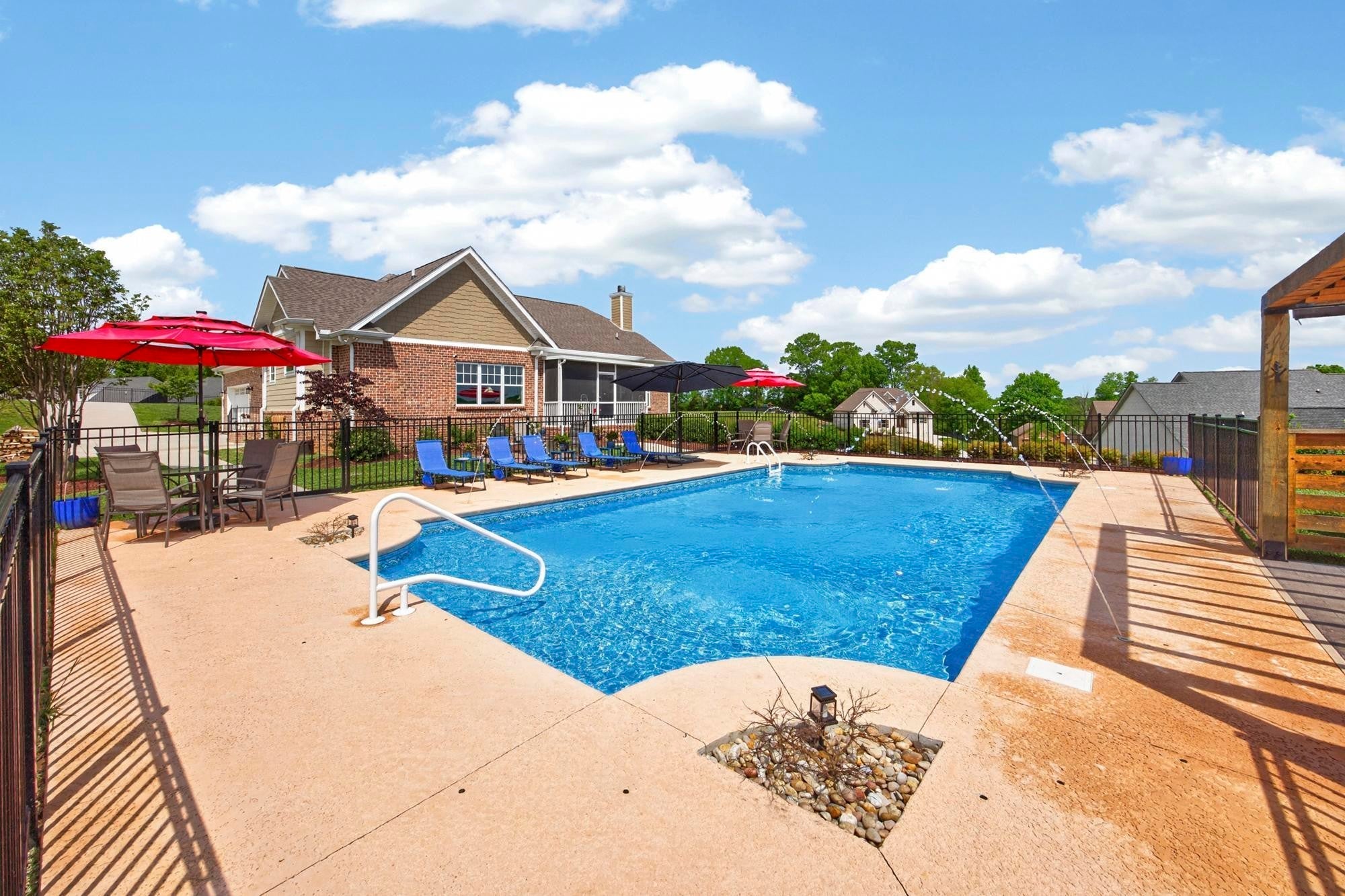 1217 Ballentrace Blvd