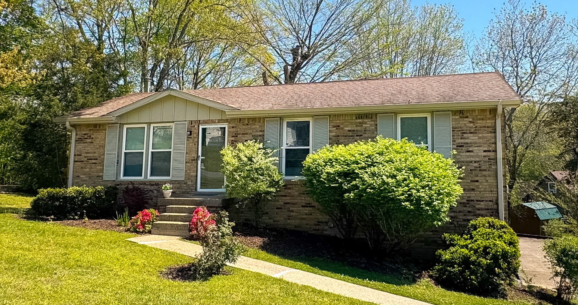 630 Debbie Dr