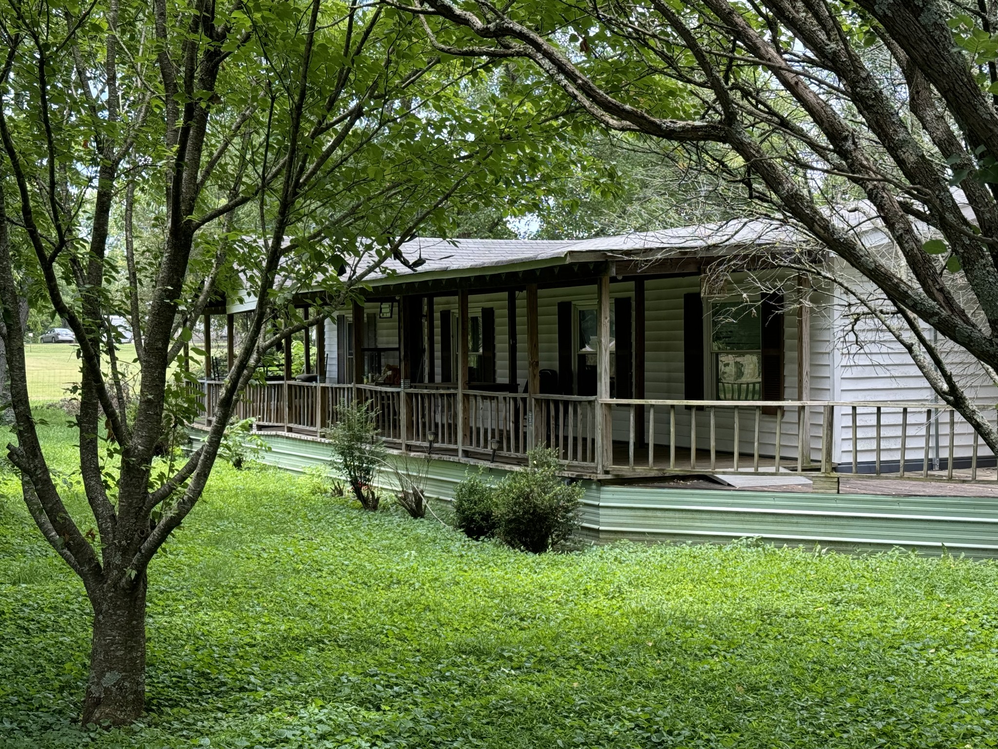 5570 Shelbyville Pike