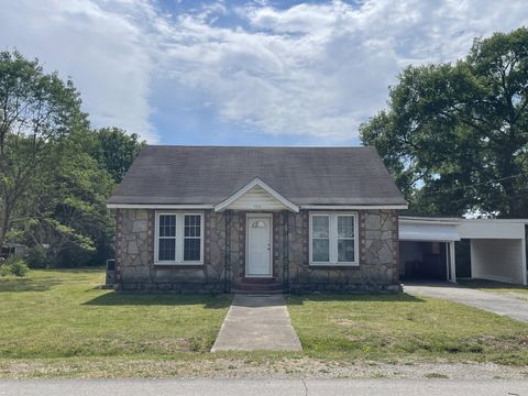 Photo of 556 Victor Ave, Lebanon, TN 37087 (MLS # 3190486)