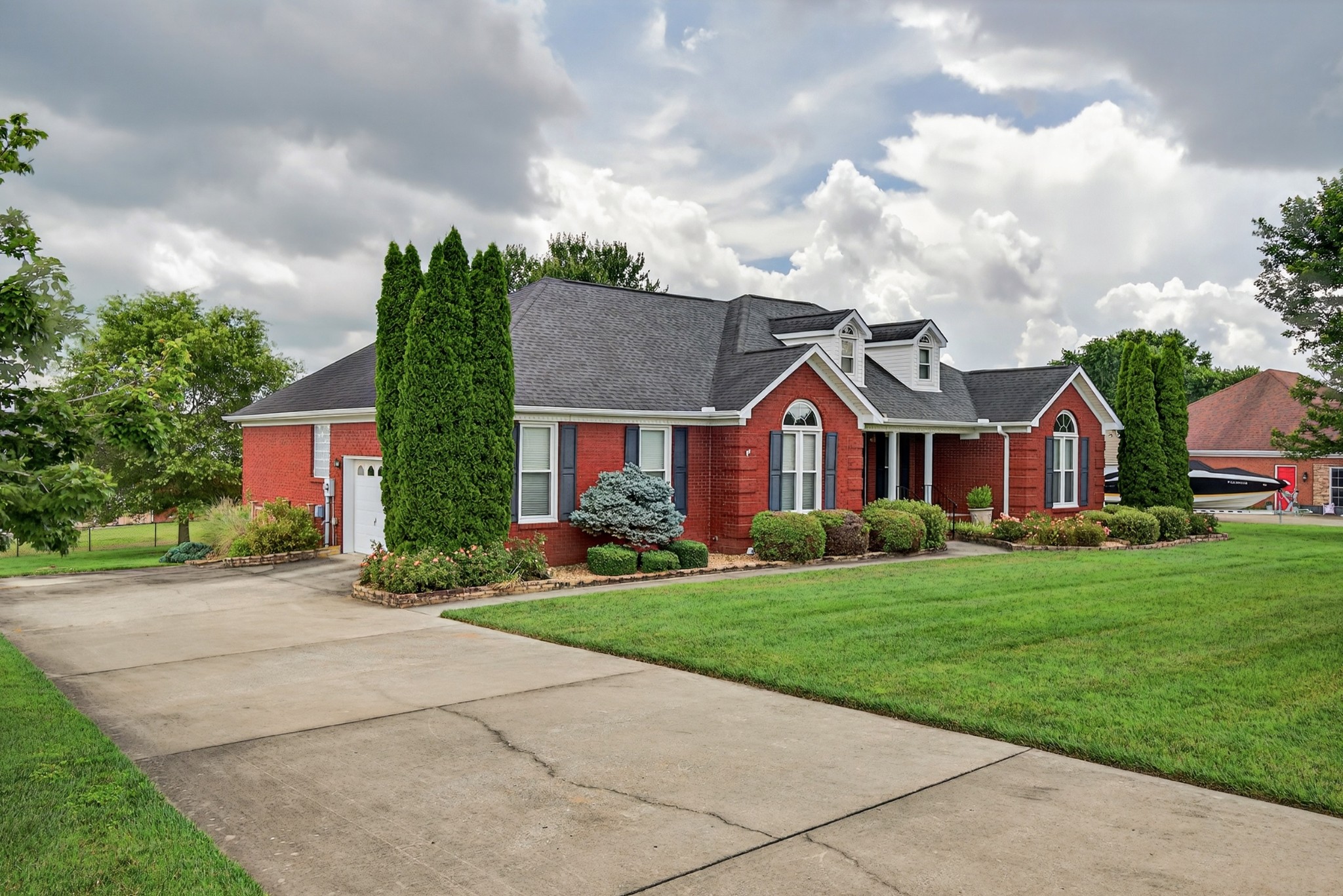 19 Jonathan Dr