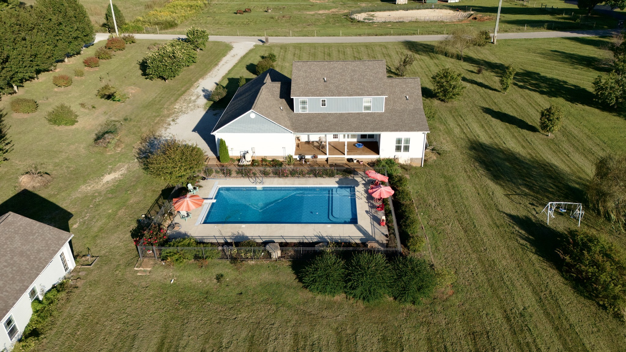 610 Rolling Meadows Ln