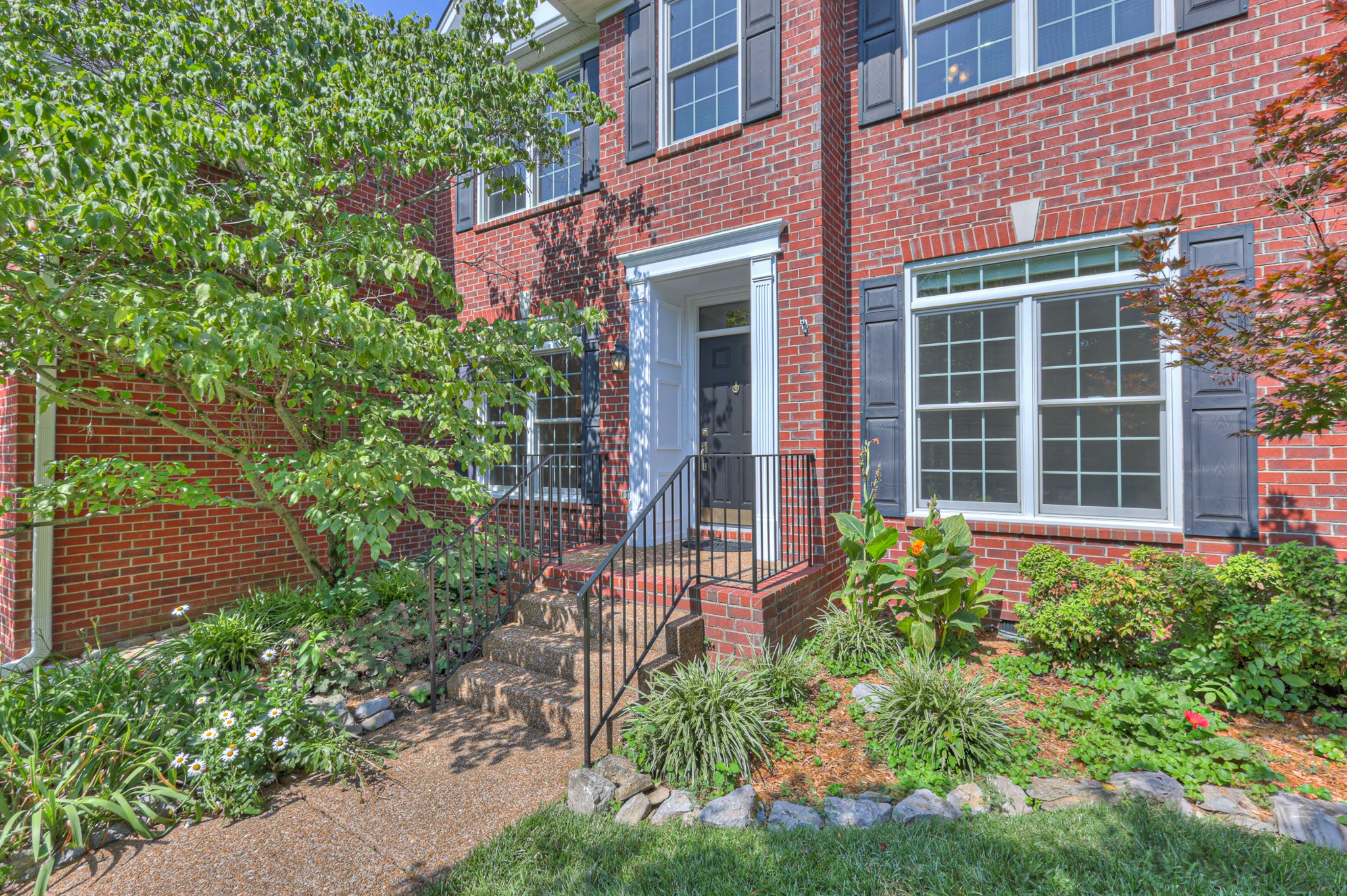 1223 Limerick Ln