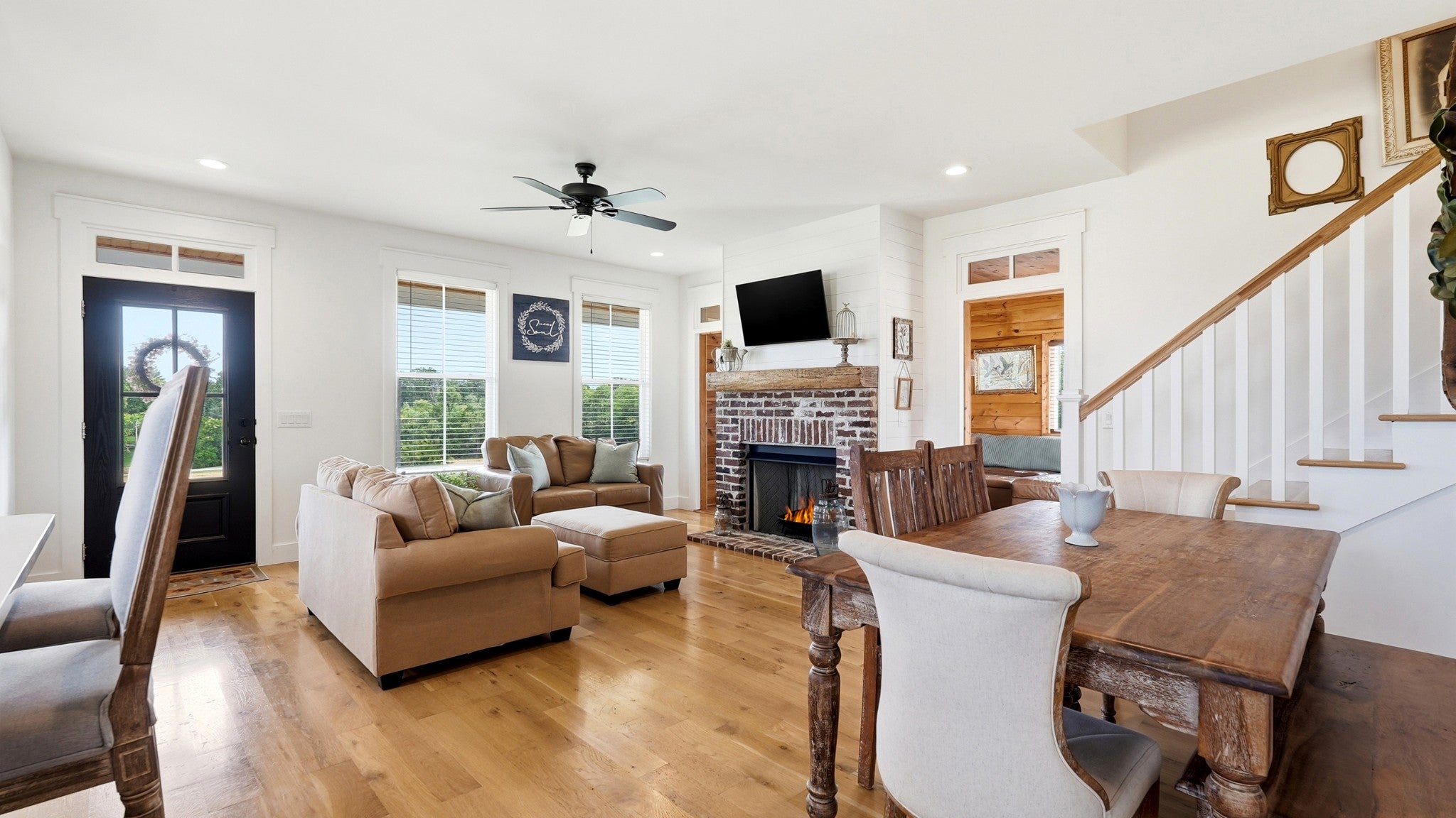 6264 Highway 49 E