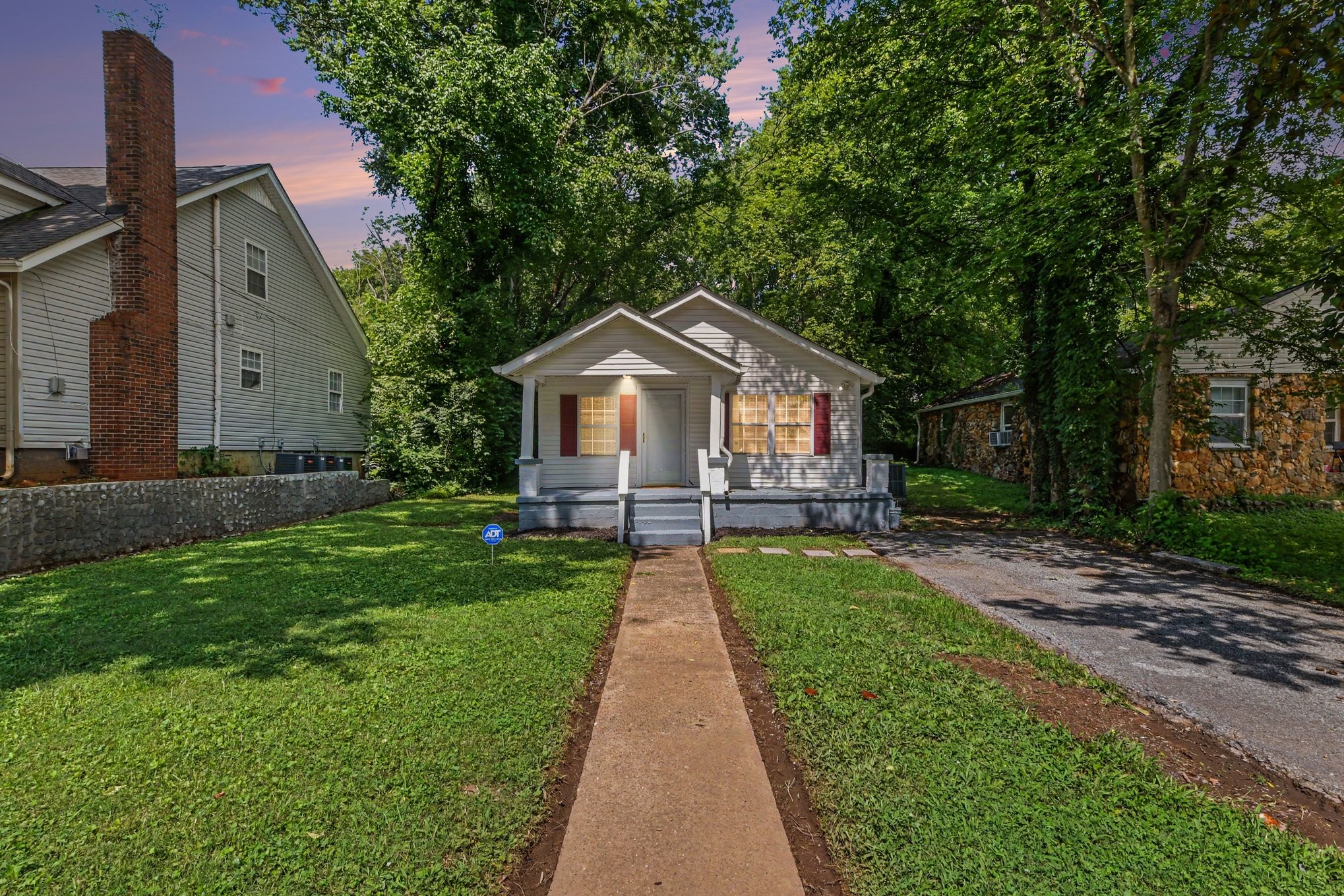 Photo 1 of 13 — 716 Central Ave, Clarksville, TN 37040
