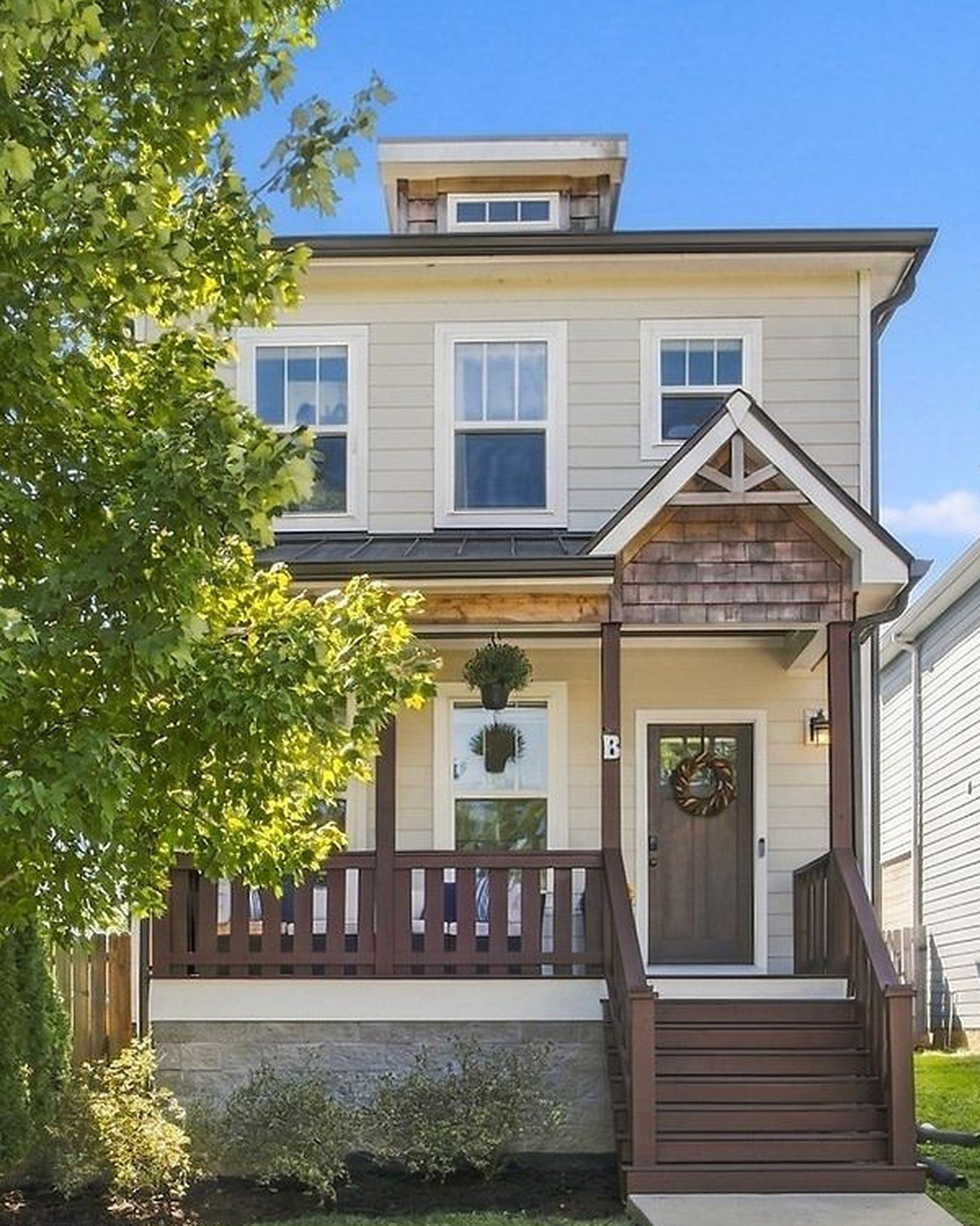 3-bed listing at 668b James Ave, Nashville
