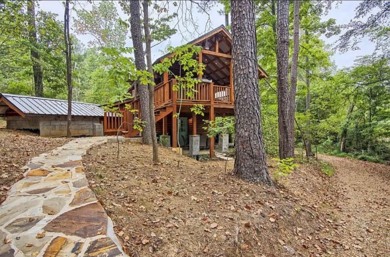 7364 Sugar Camp Hollow Rd