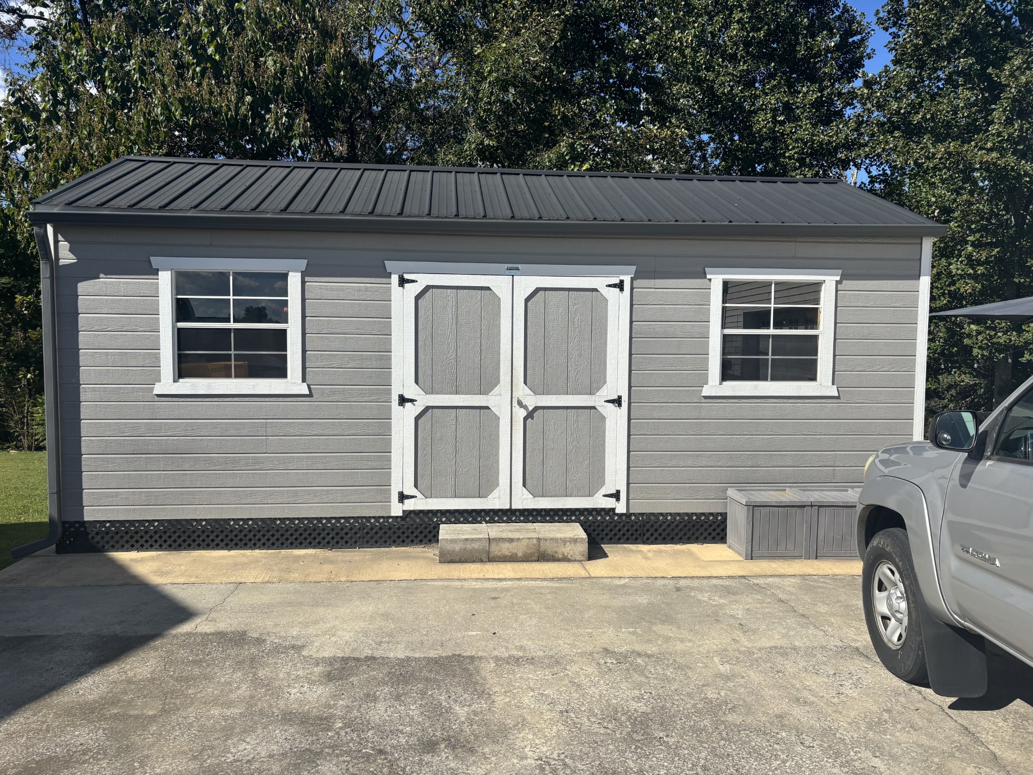 586 Old Snow Hill Rd