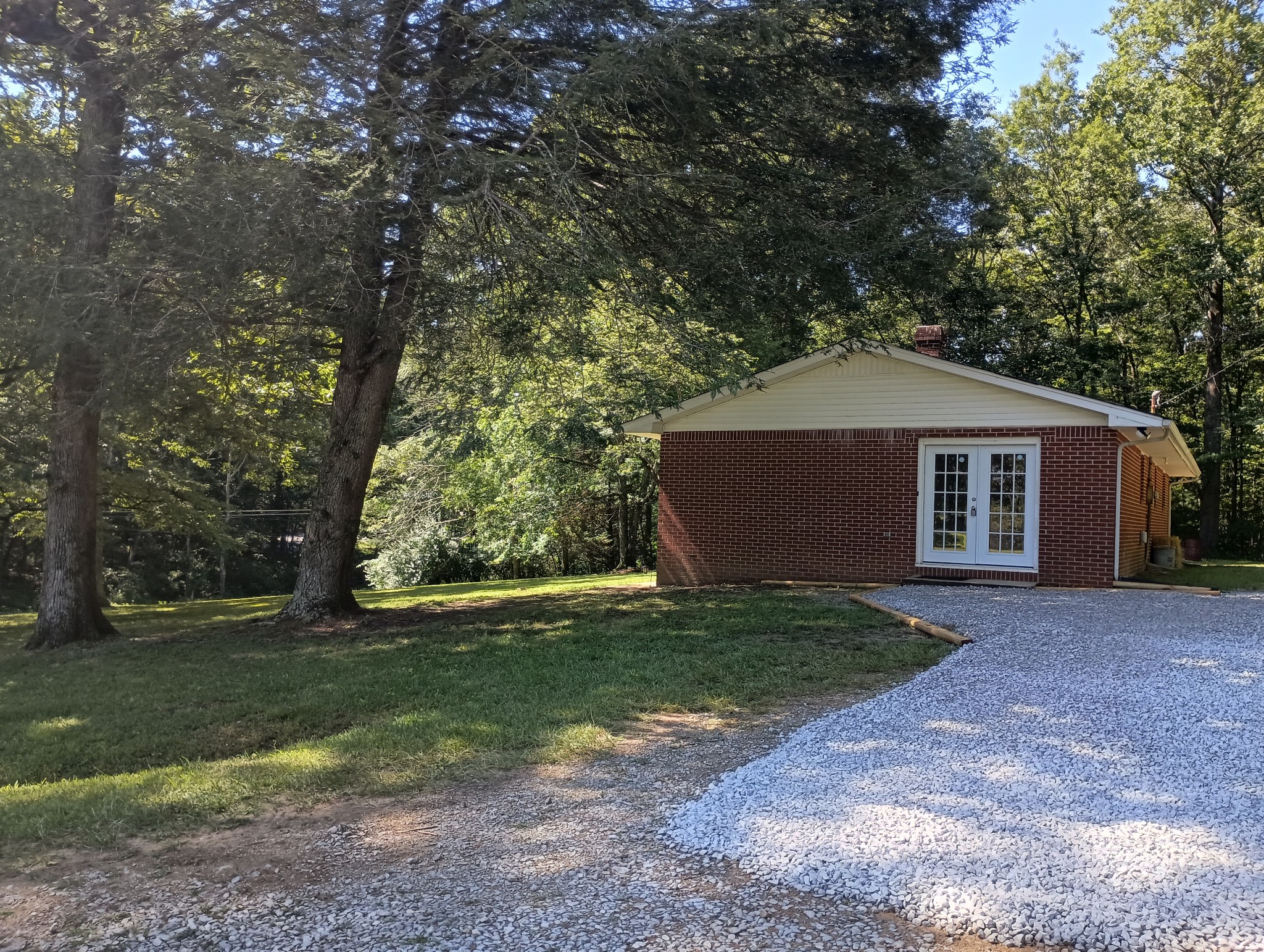 150 Littell Cir E