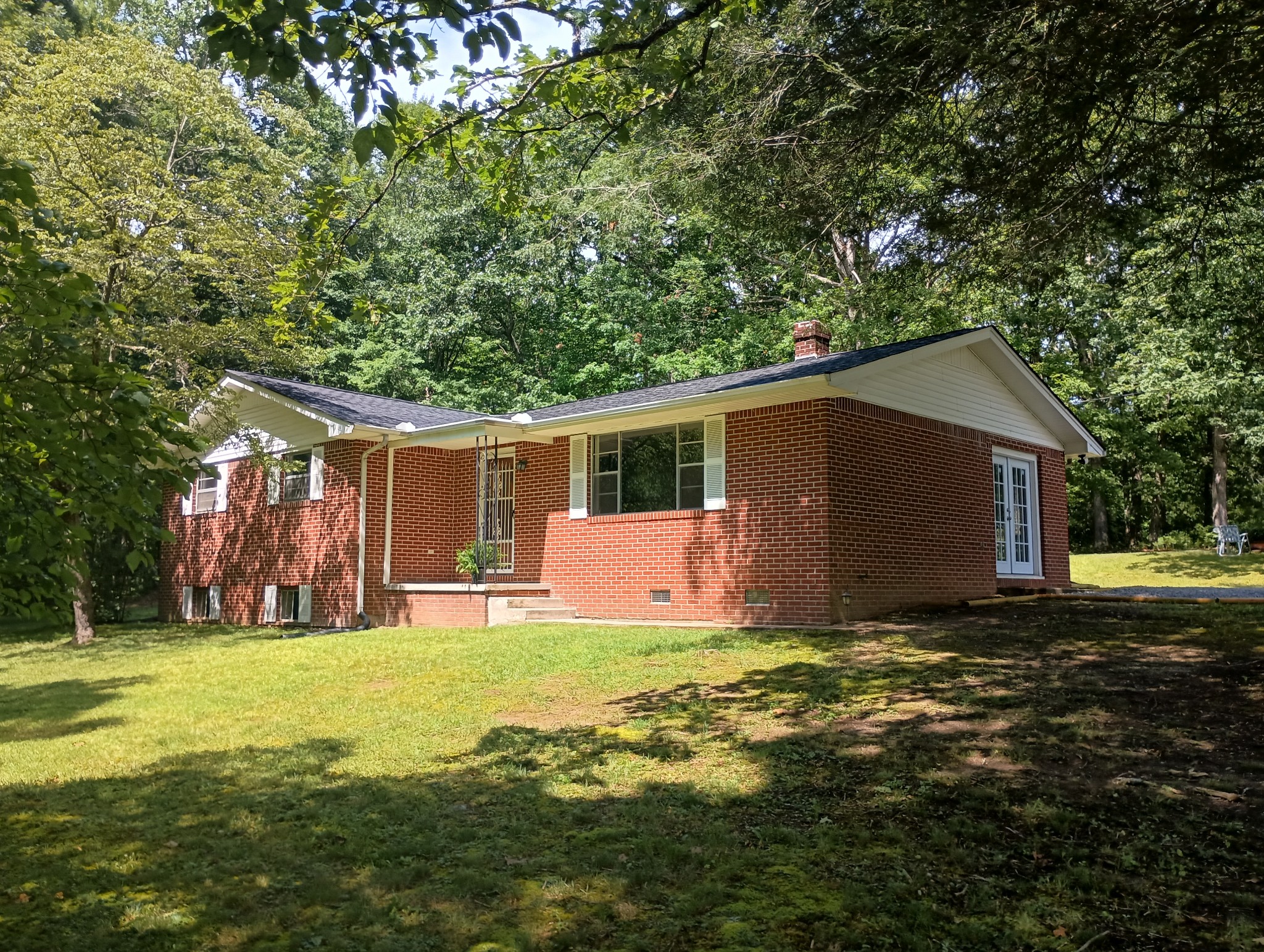 150 Littell Cir E