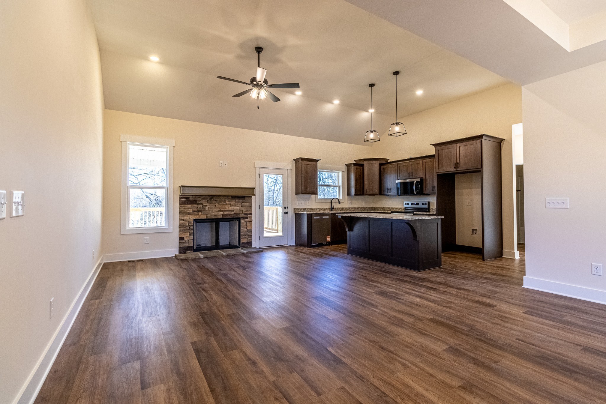 1203 Goose Dr