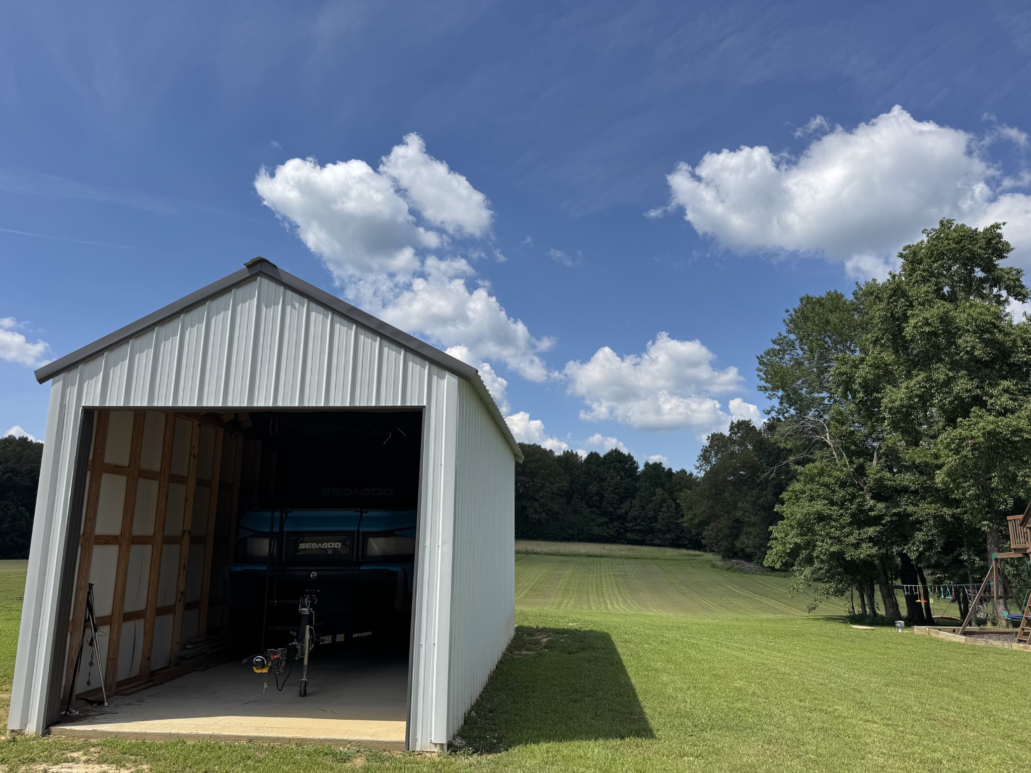 1041 Hayshed Rd