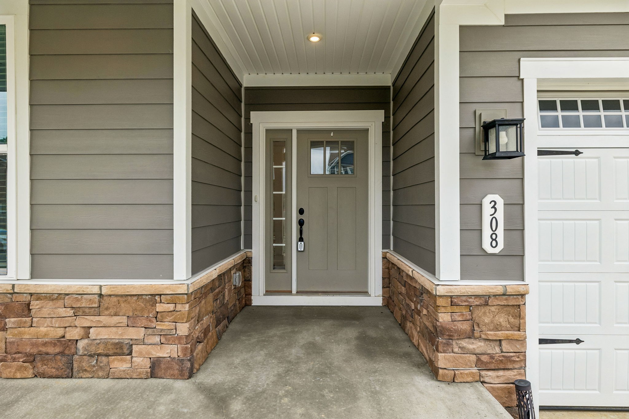 308 Grassy Glen Dr