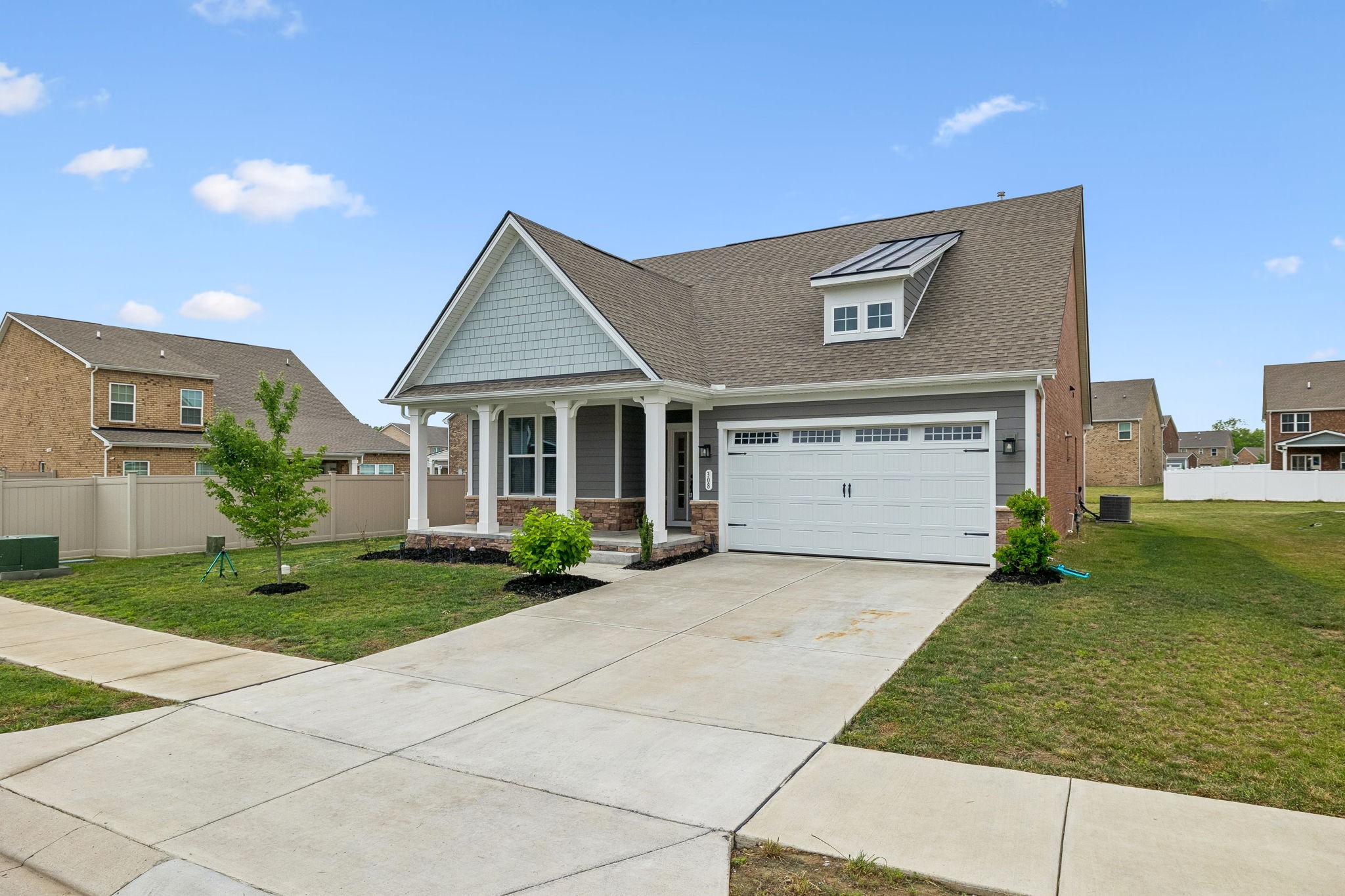 308 Grassy Glen Dr