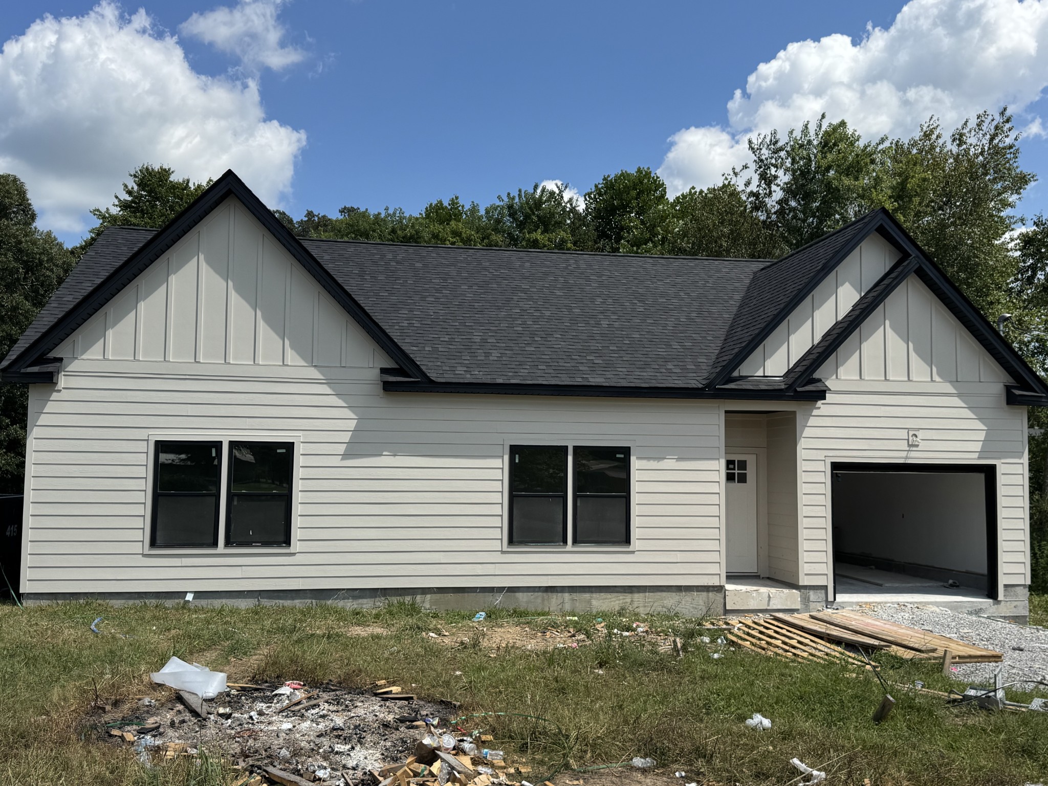 403 Hidden Valley Cir