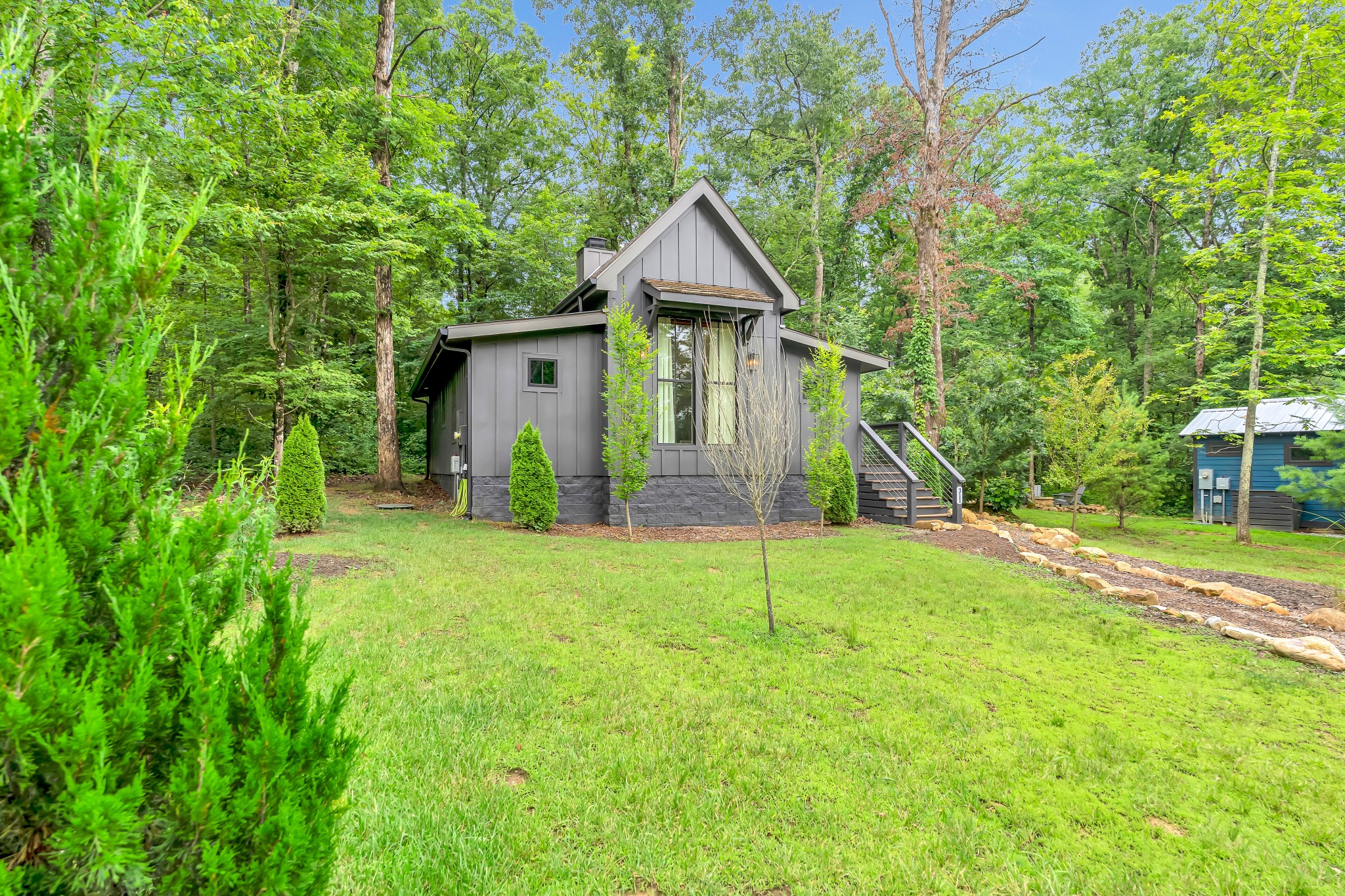311 Waters Edge Way