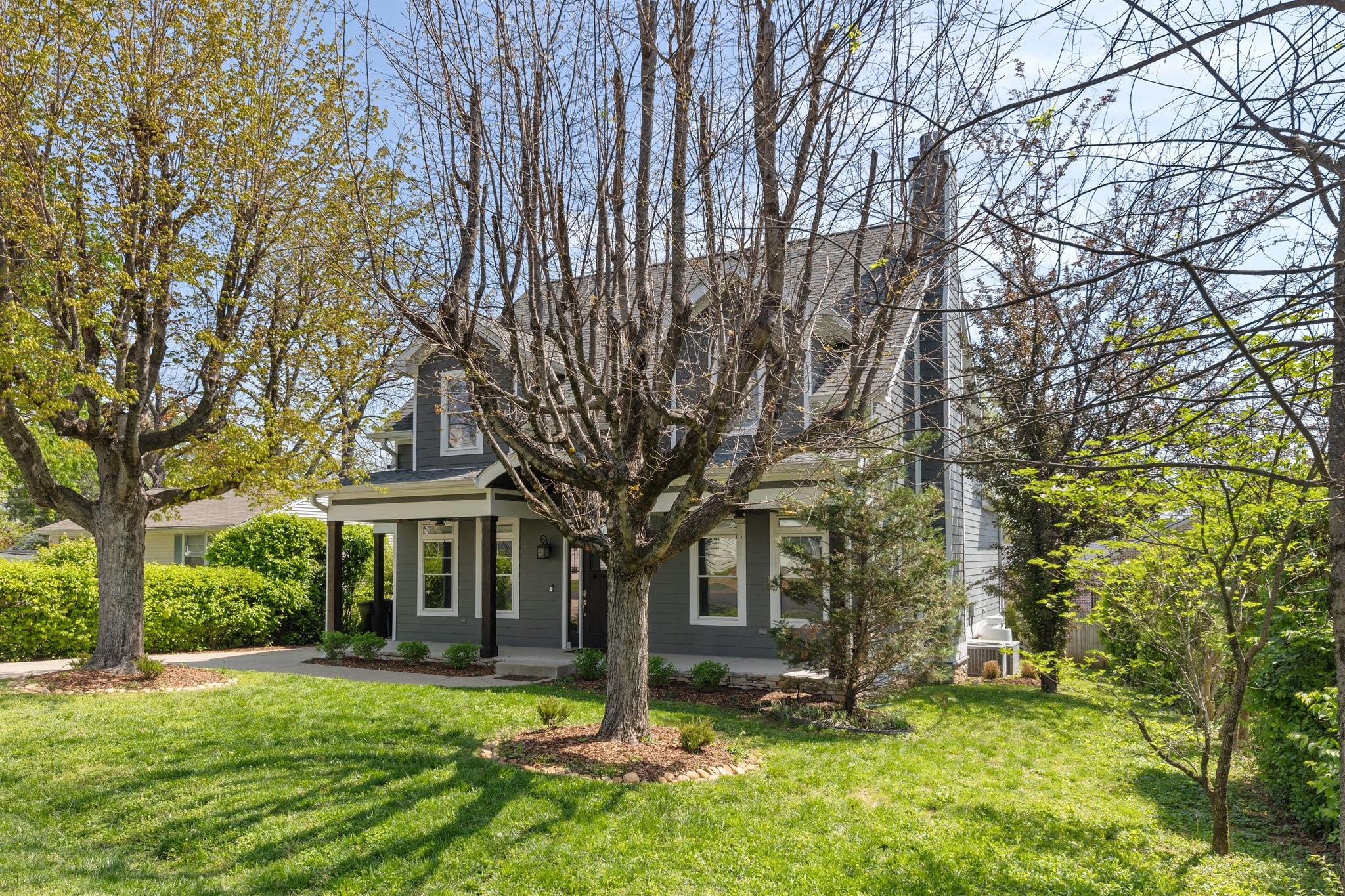 302 Bel Aire Dr