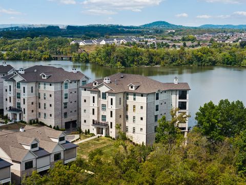 1024 Club View Dr C302 Gallatin TN 37066