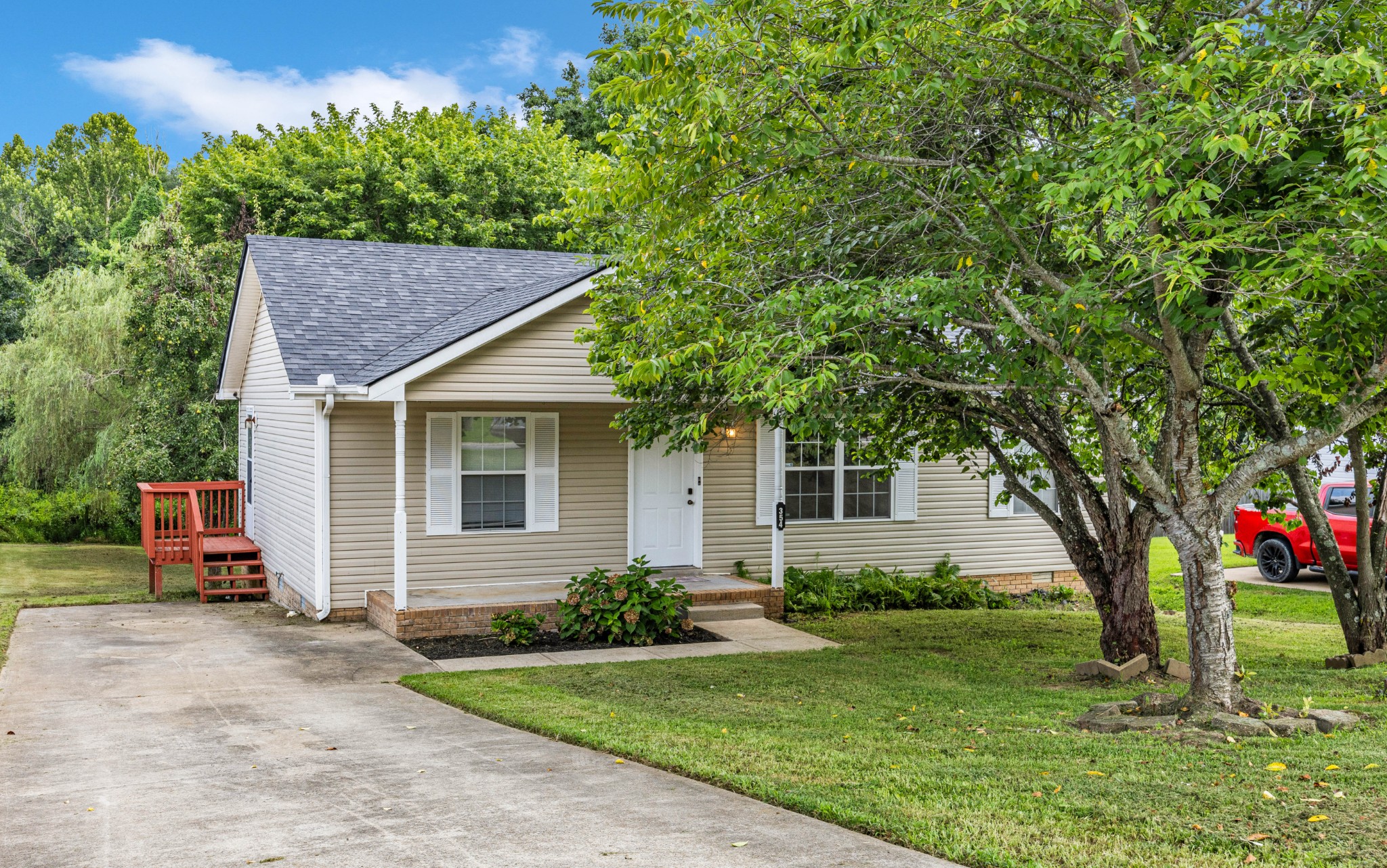 354 Donna Dr