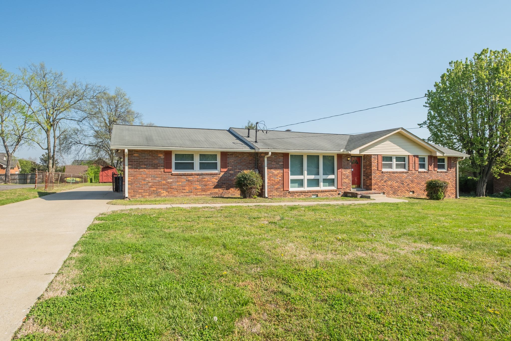 141 Hickory Heights Dr