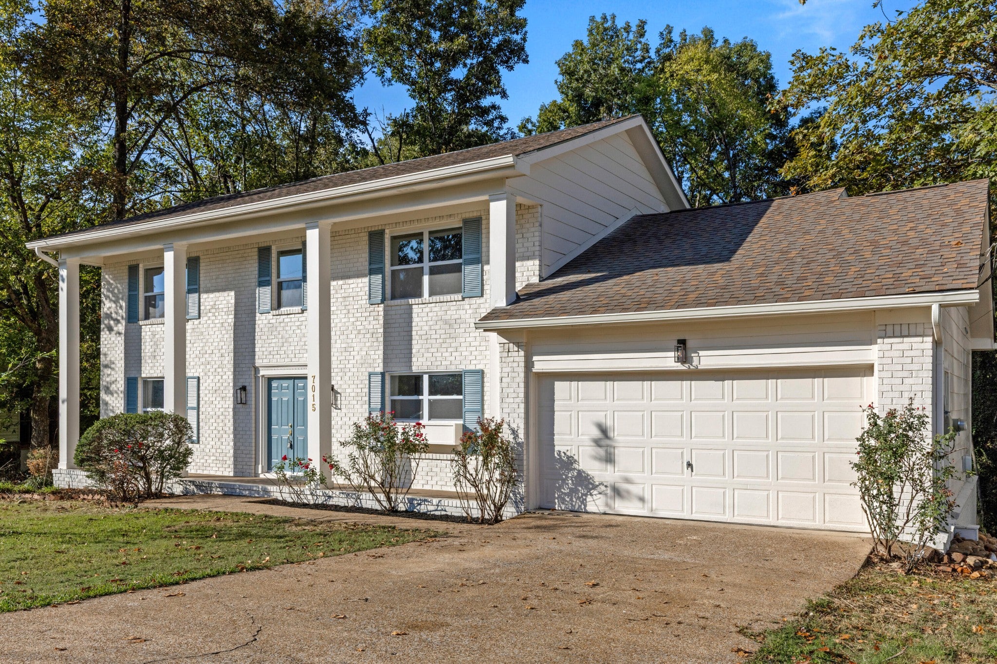 7015 Fairington Circle