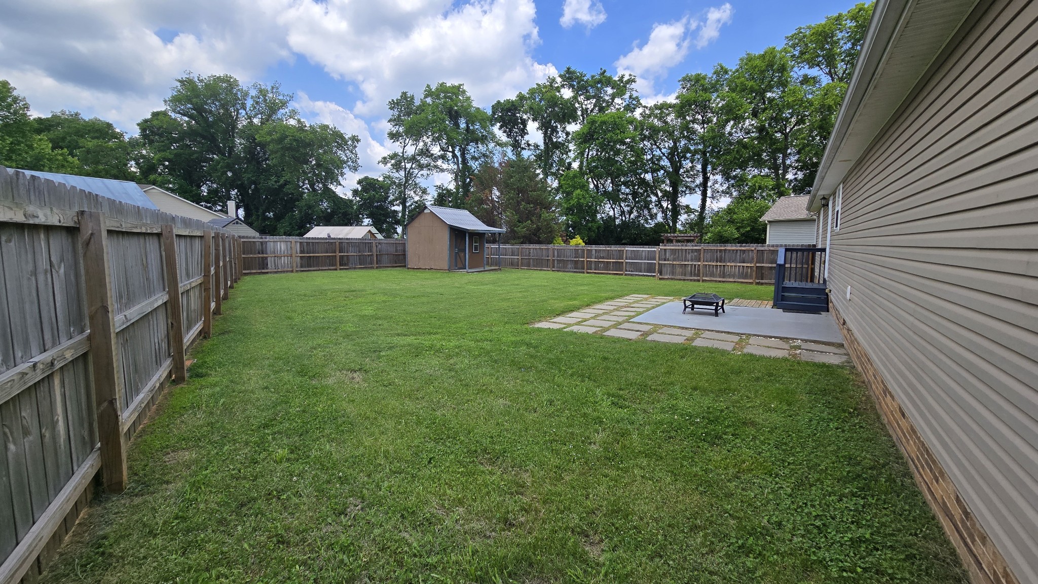 1006 Aretha Dr