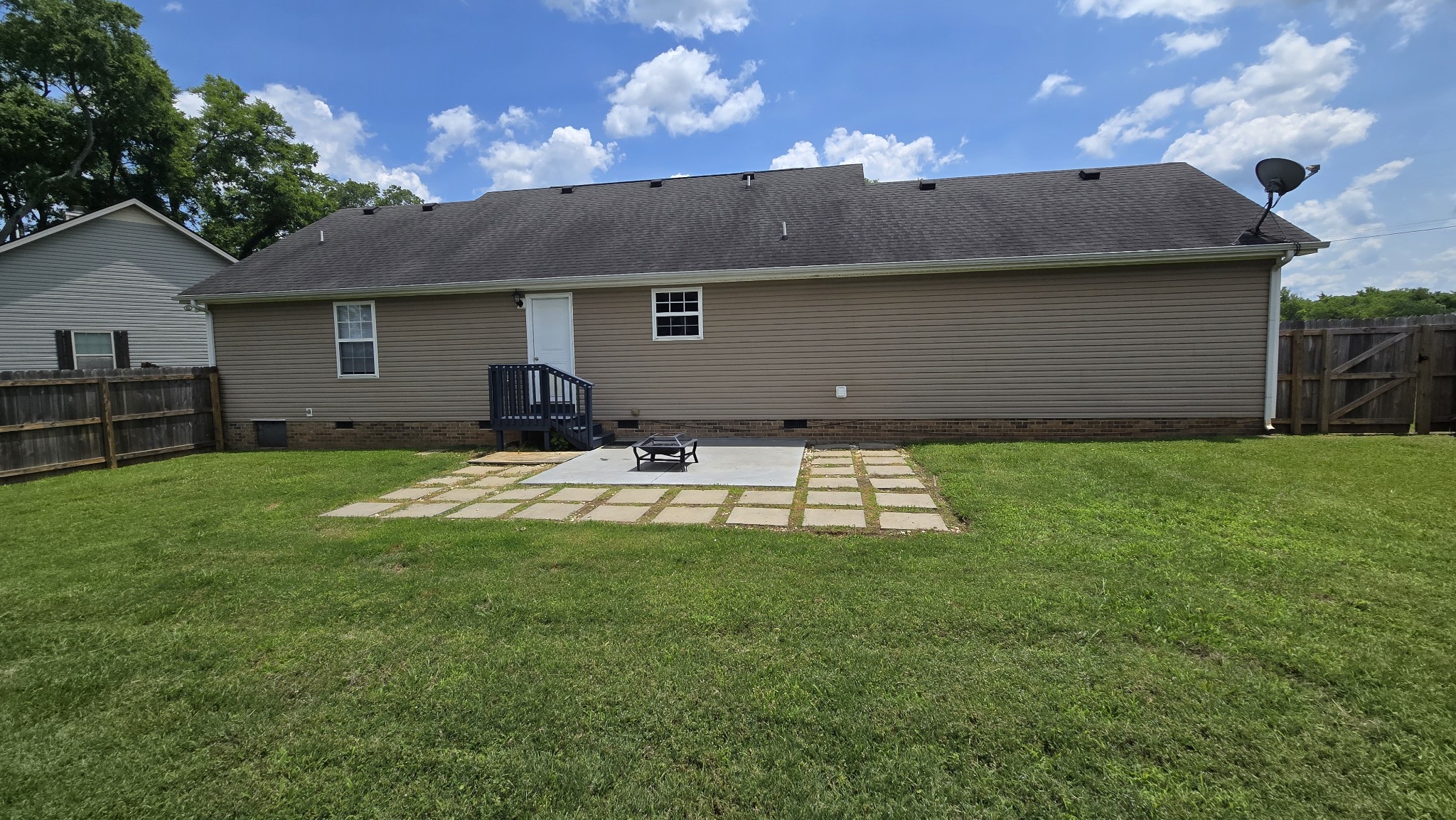 1006 Aretha Dr